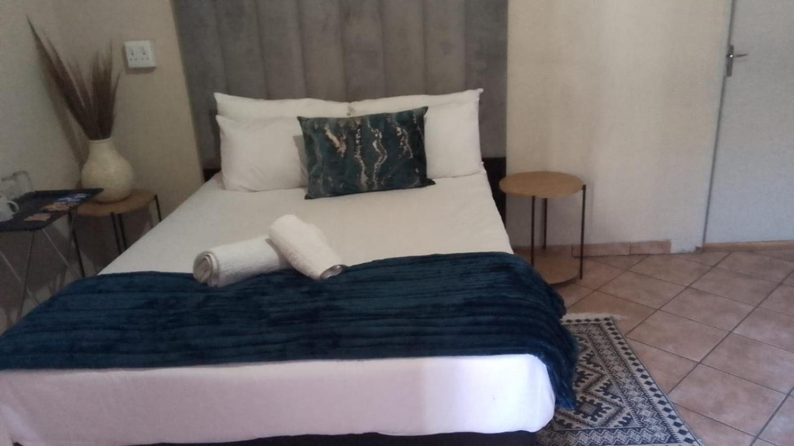 Budget Double Room photo 1