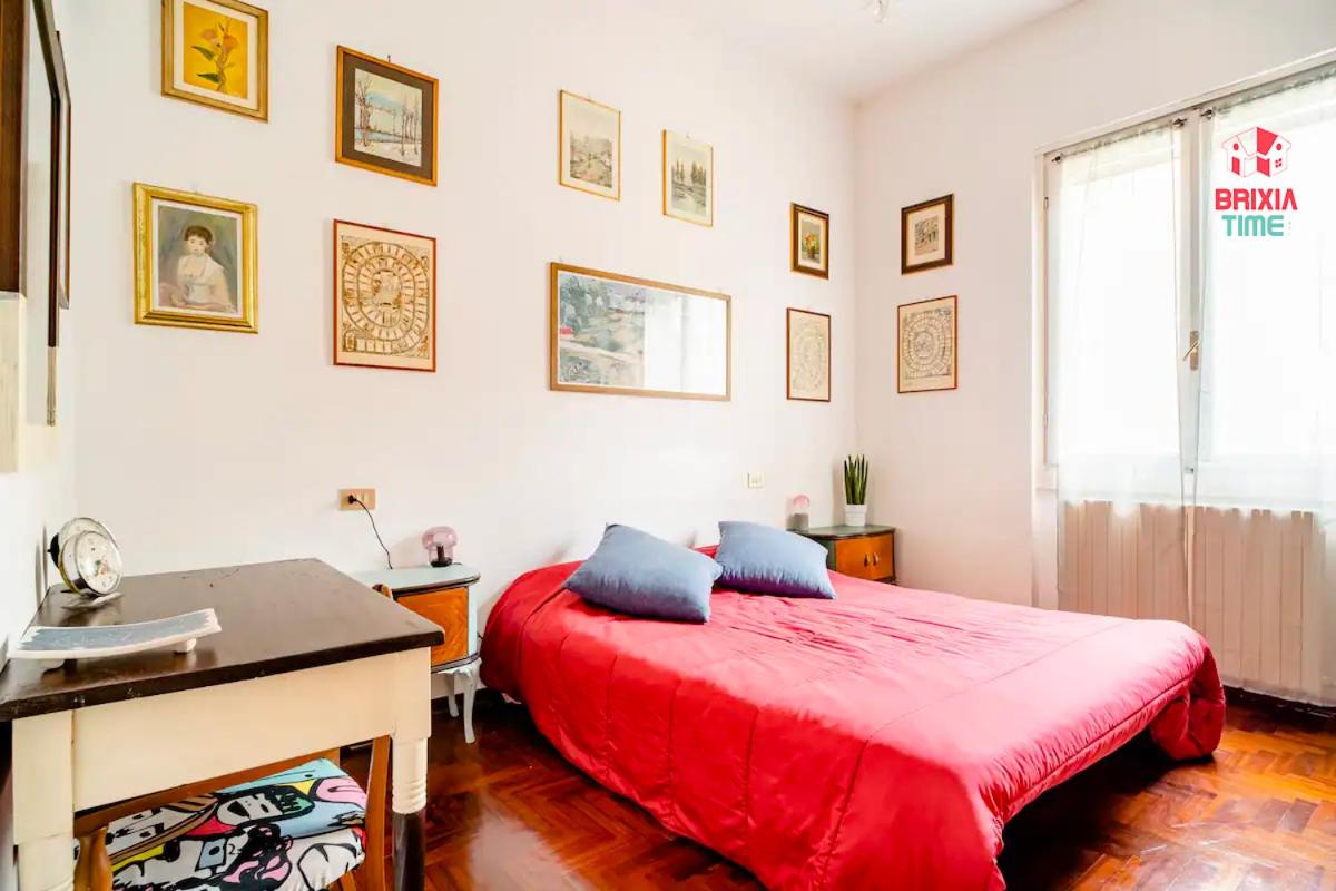 Double Room with Shared Bathroom photo 1