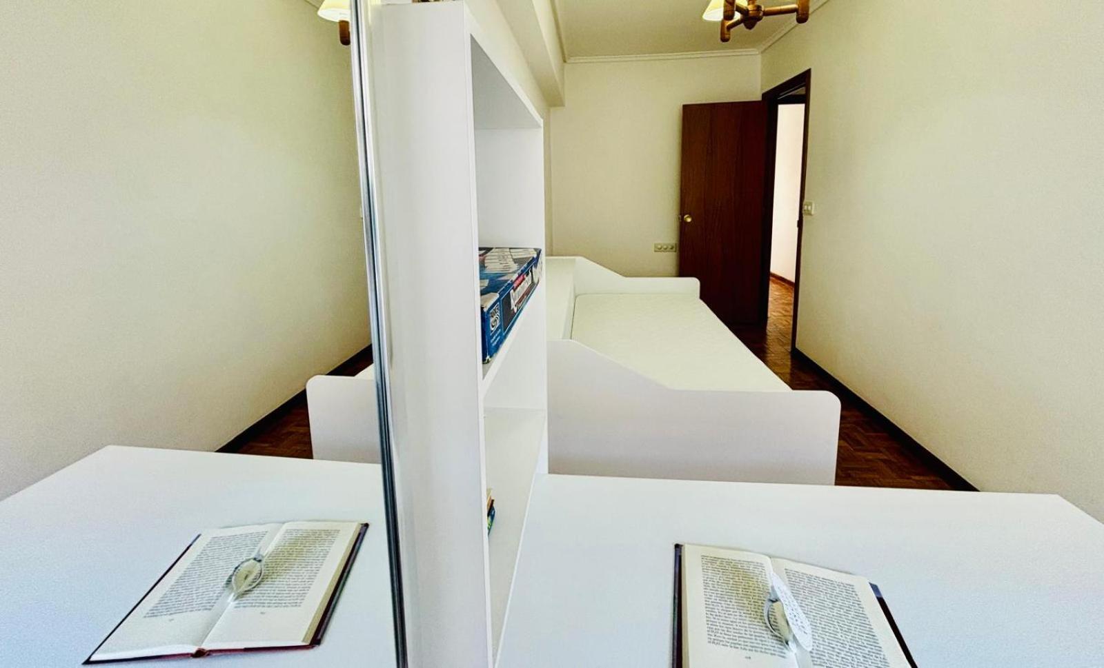 Apartment photo 2