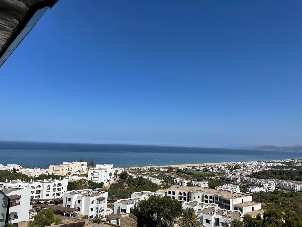 Apartment with Sea View - Photo 7