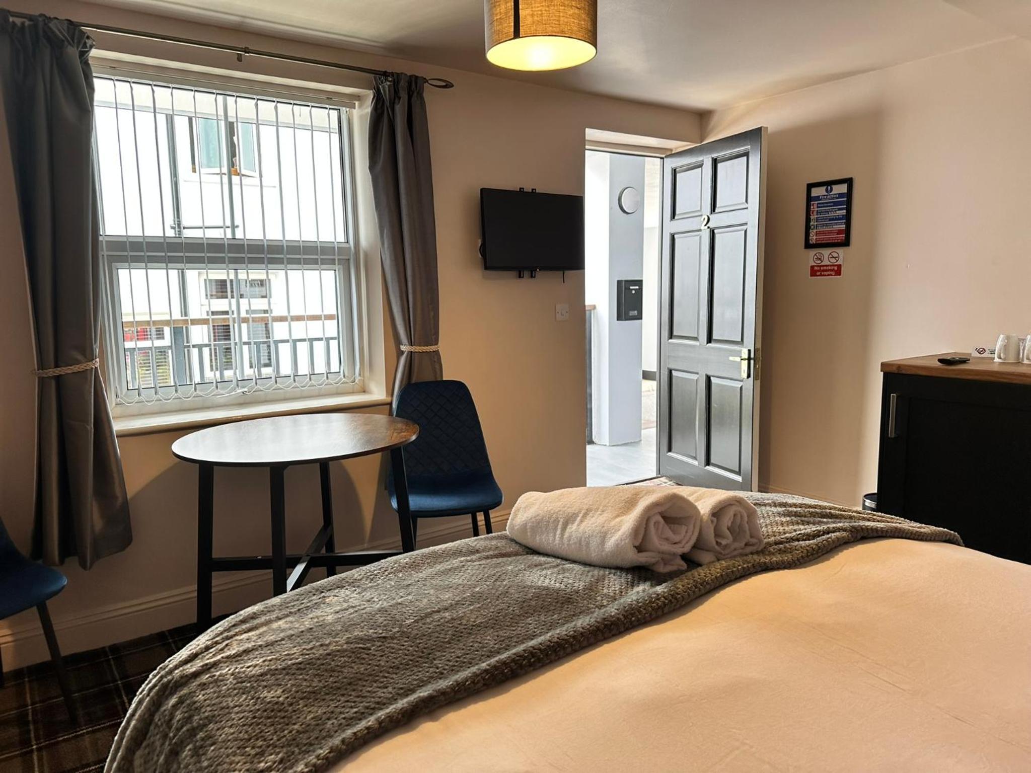 Standard Double Room - Photo 3