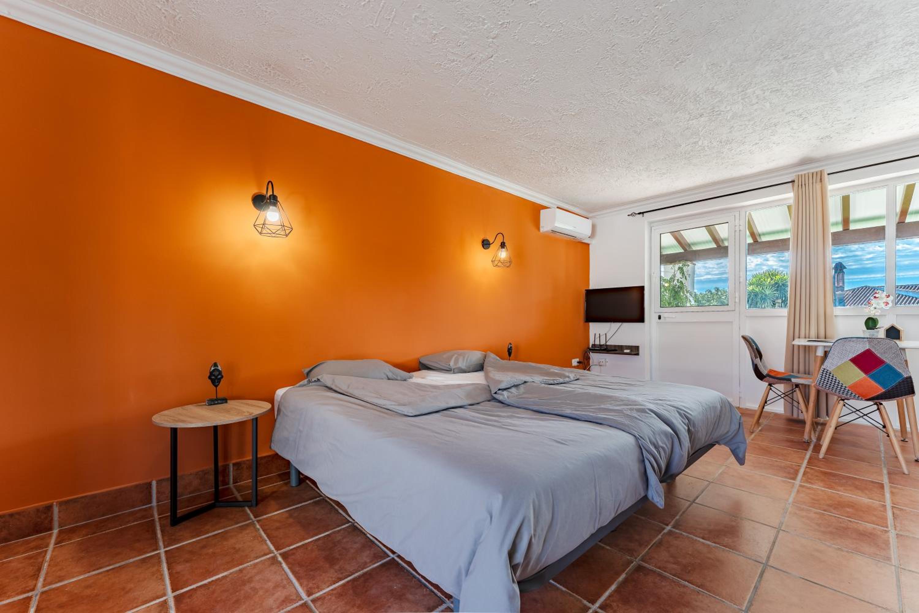 Habitación Estándar con Cama Queen