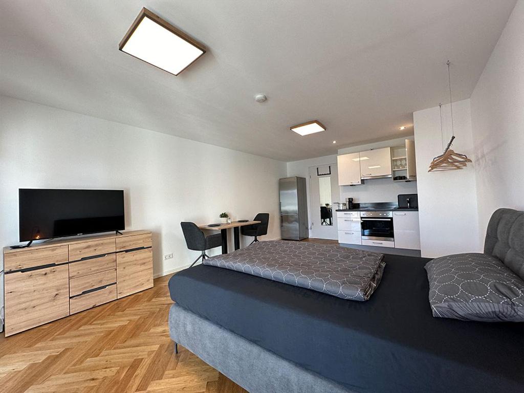 One-Bedroom Apartment photo 1