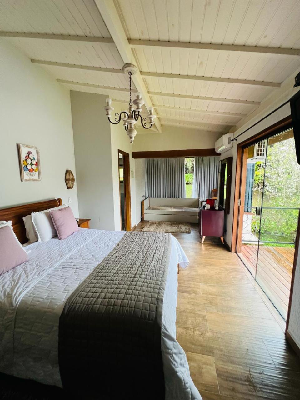 Standard Double Suite photo 2