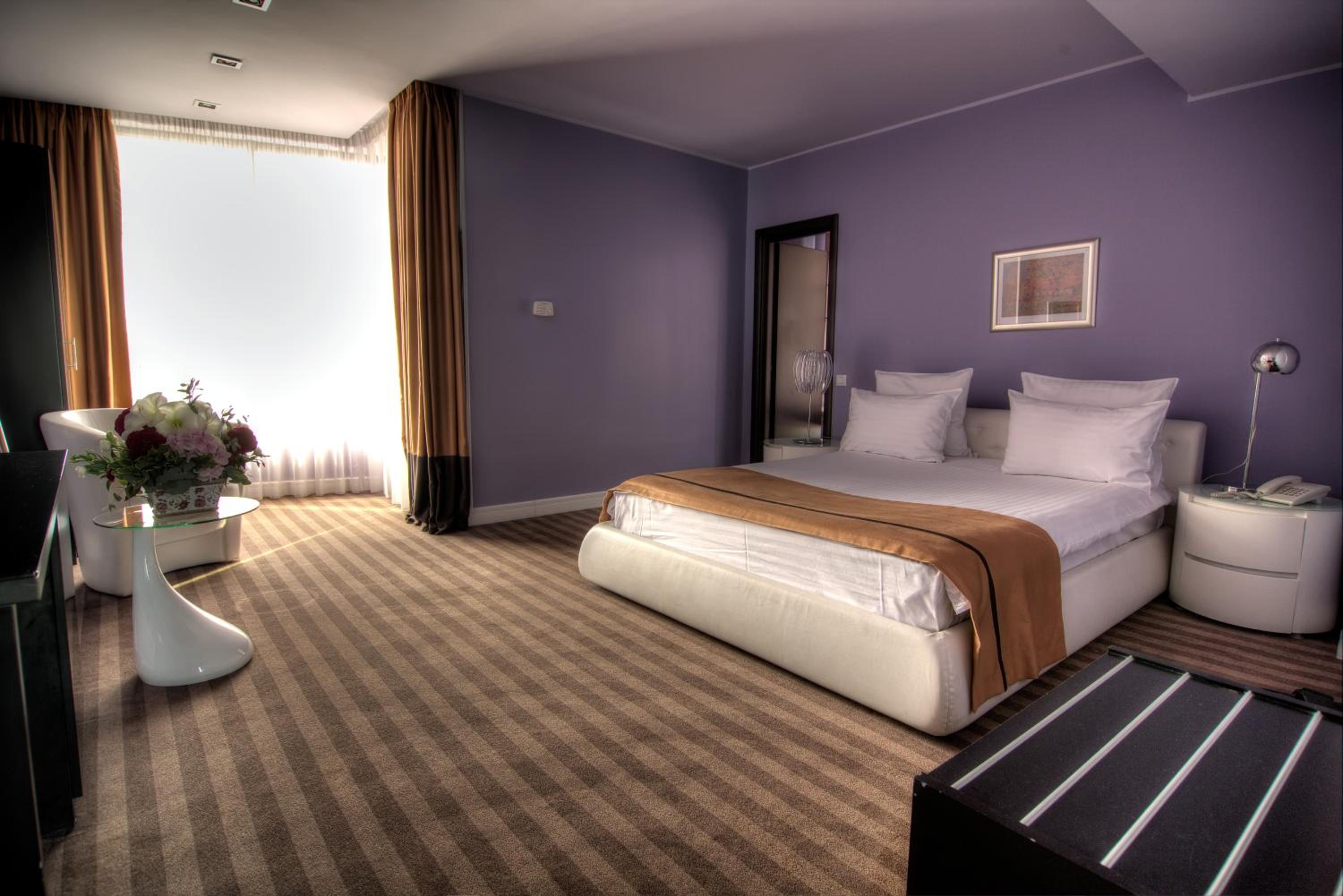 Double Room - Photo 7