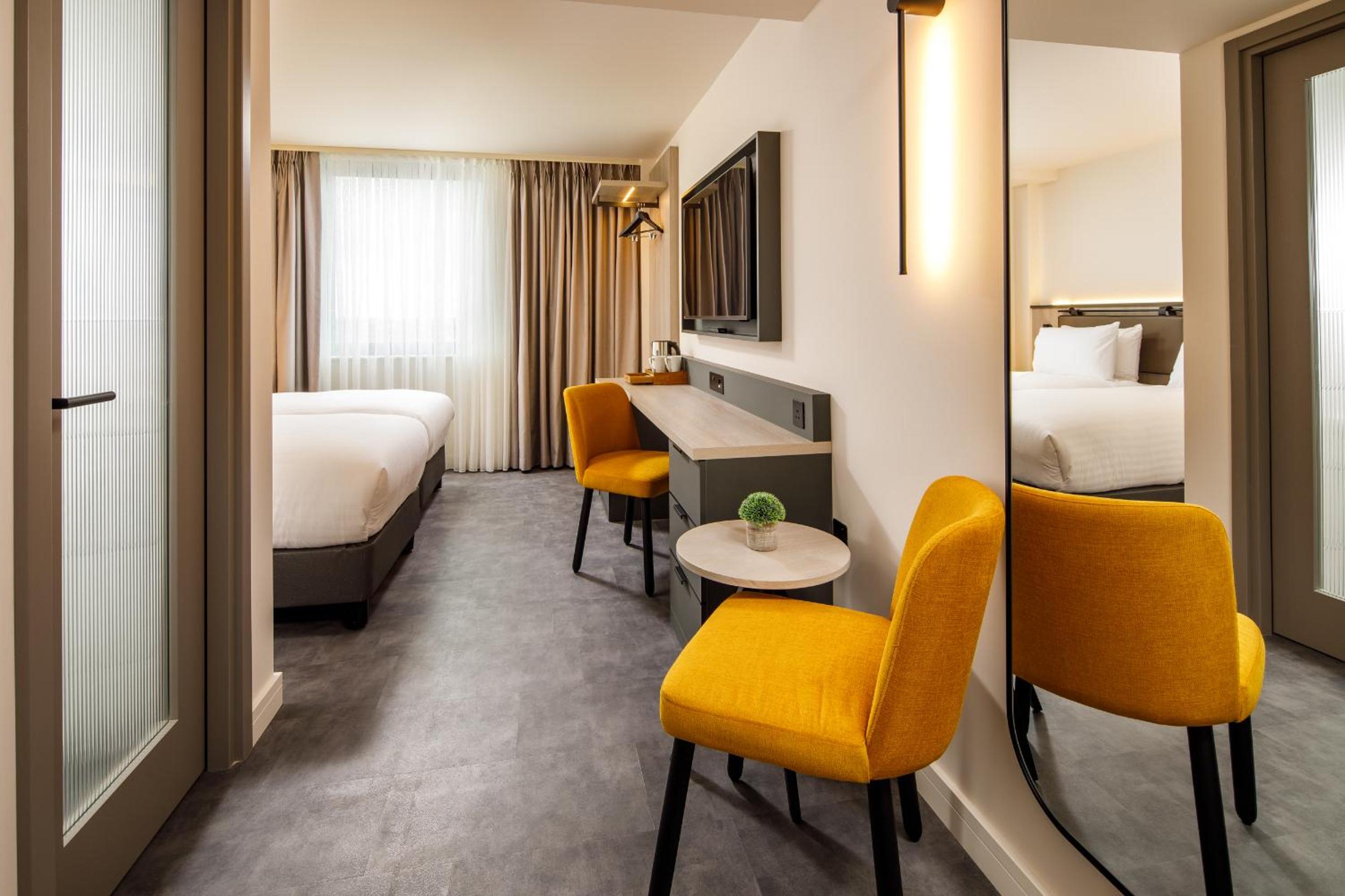 Deluxe Twin Room - Photo 3