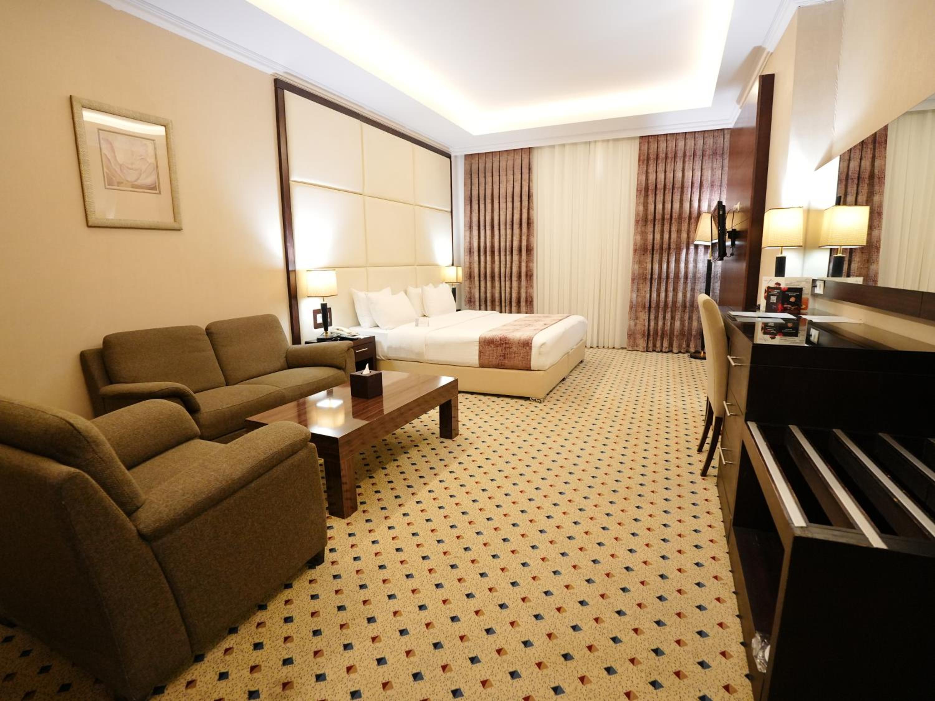 Superior King Room