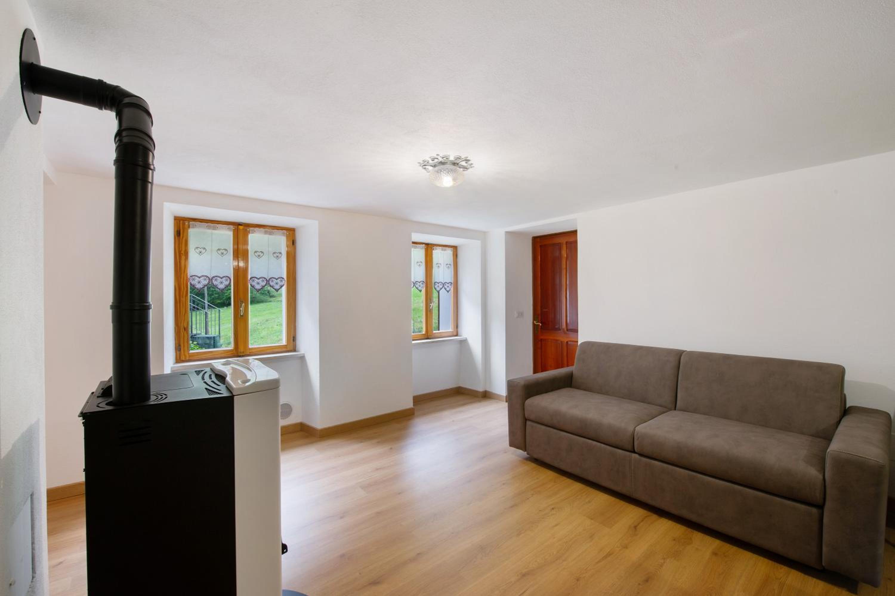 Superior One-Bedroom Apartment with Balcony