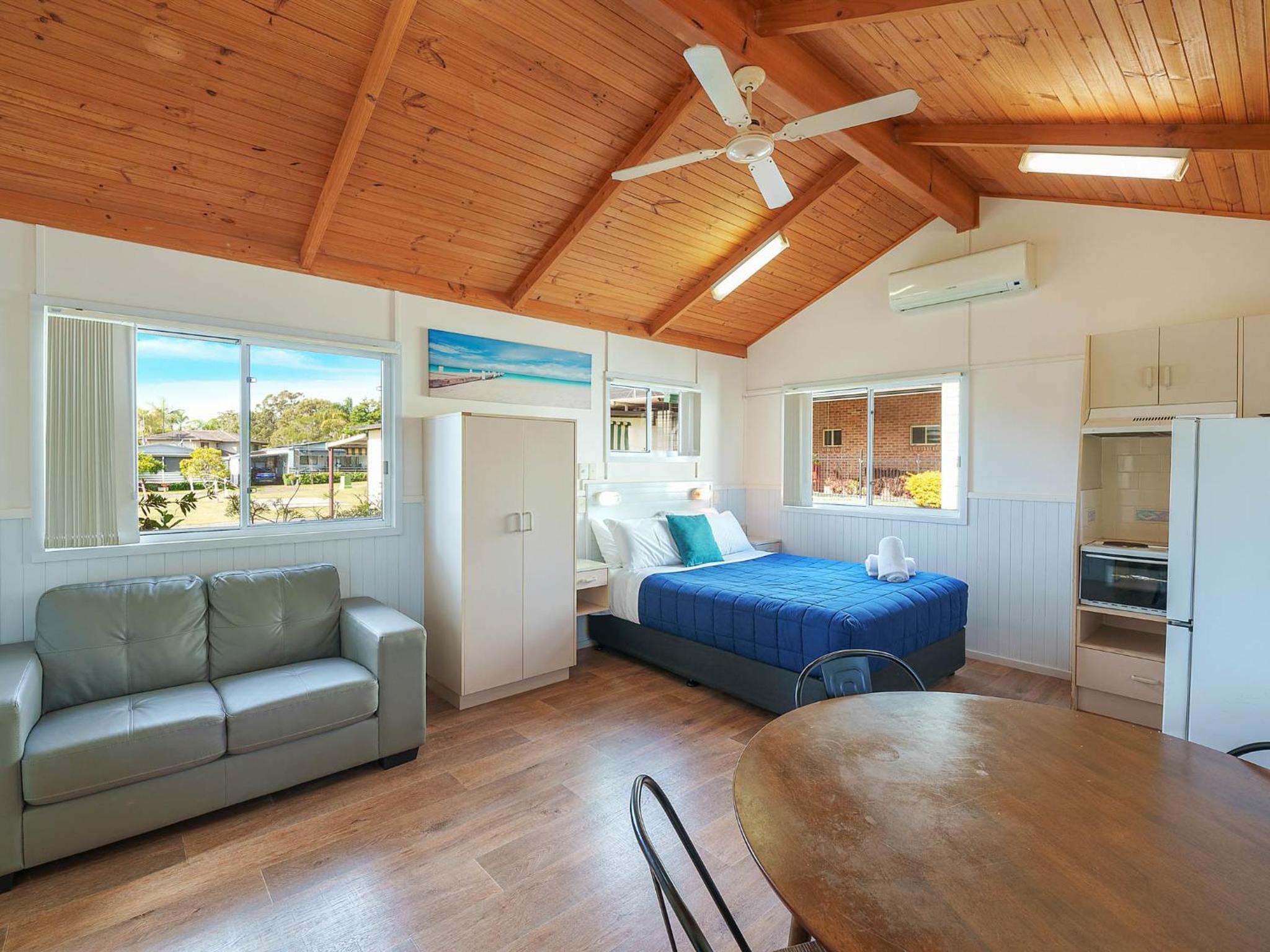 Standard One-Bedroom Cabin - Not Pet Friendly photo 3