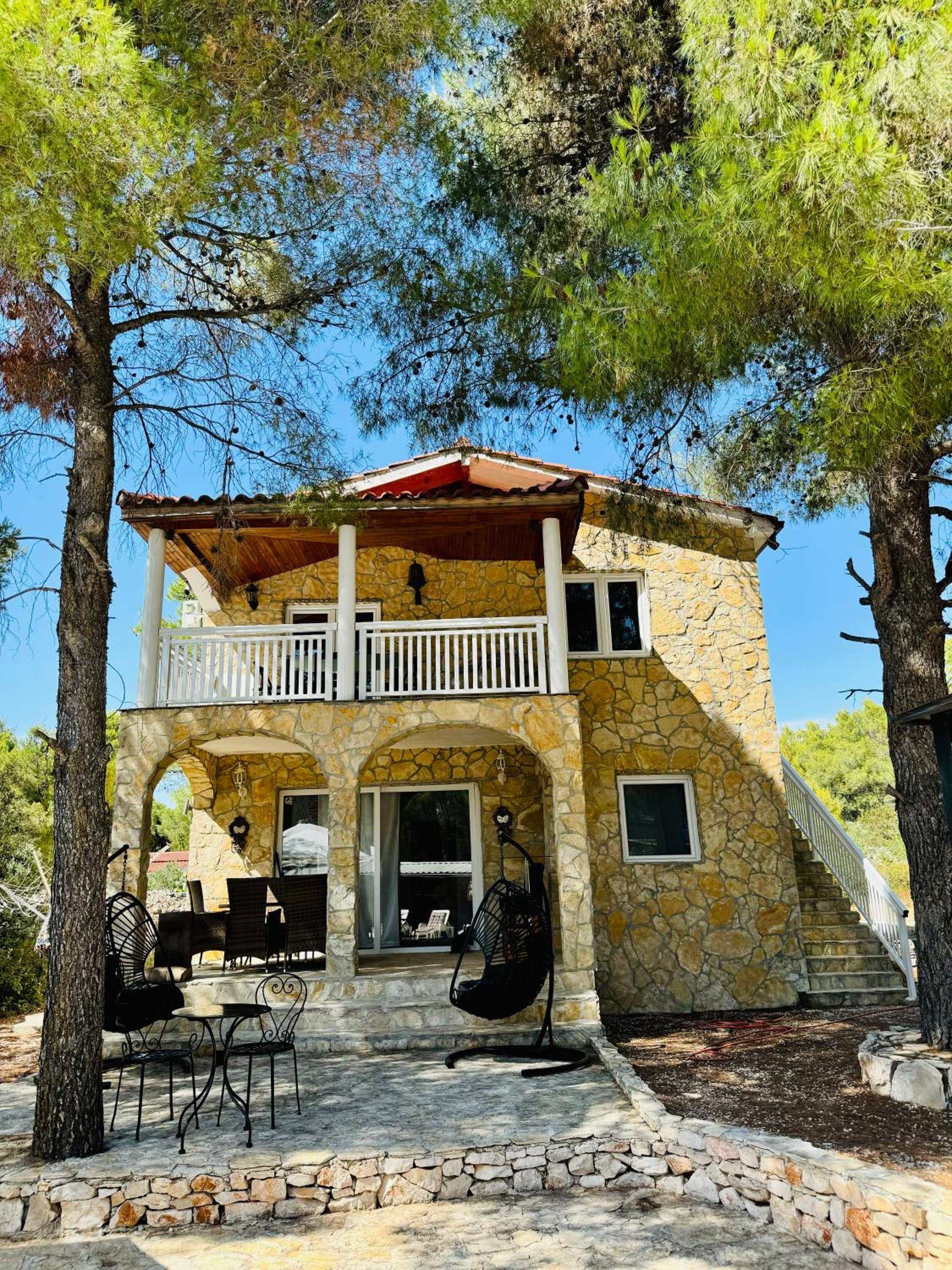 Villa photo 3