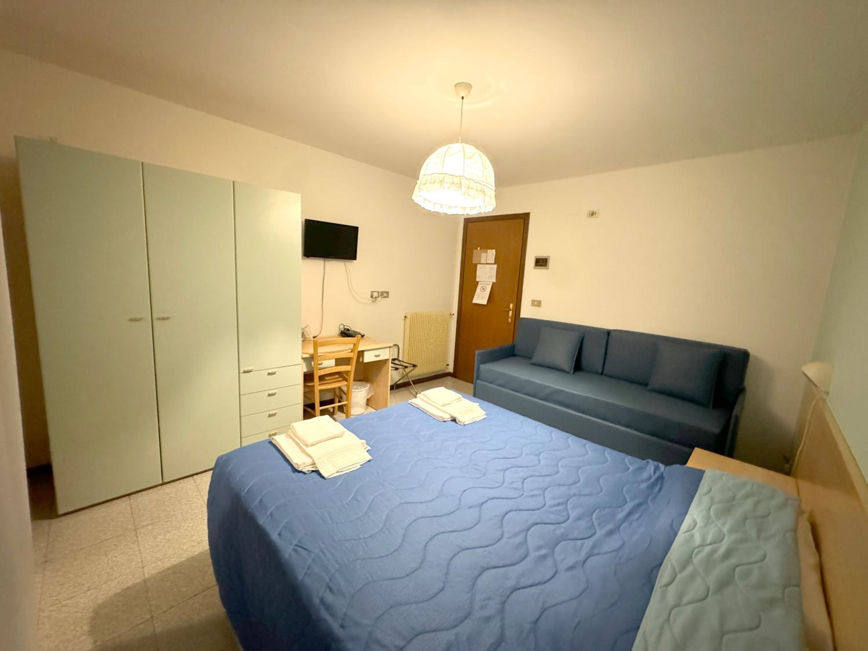 Triple Room photo 2