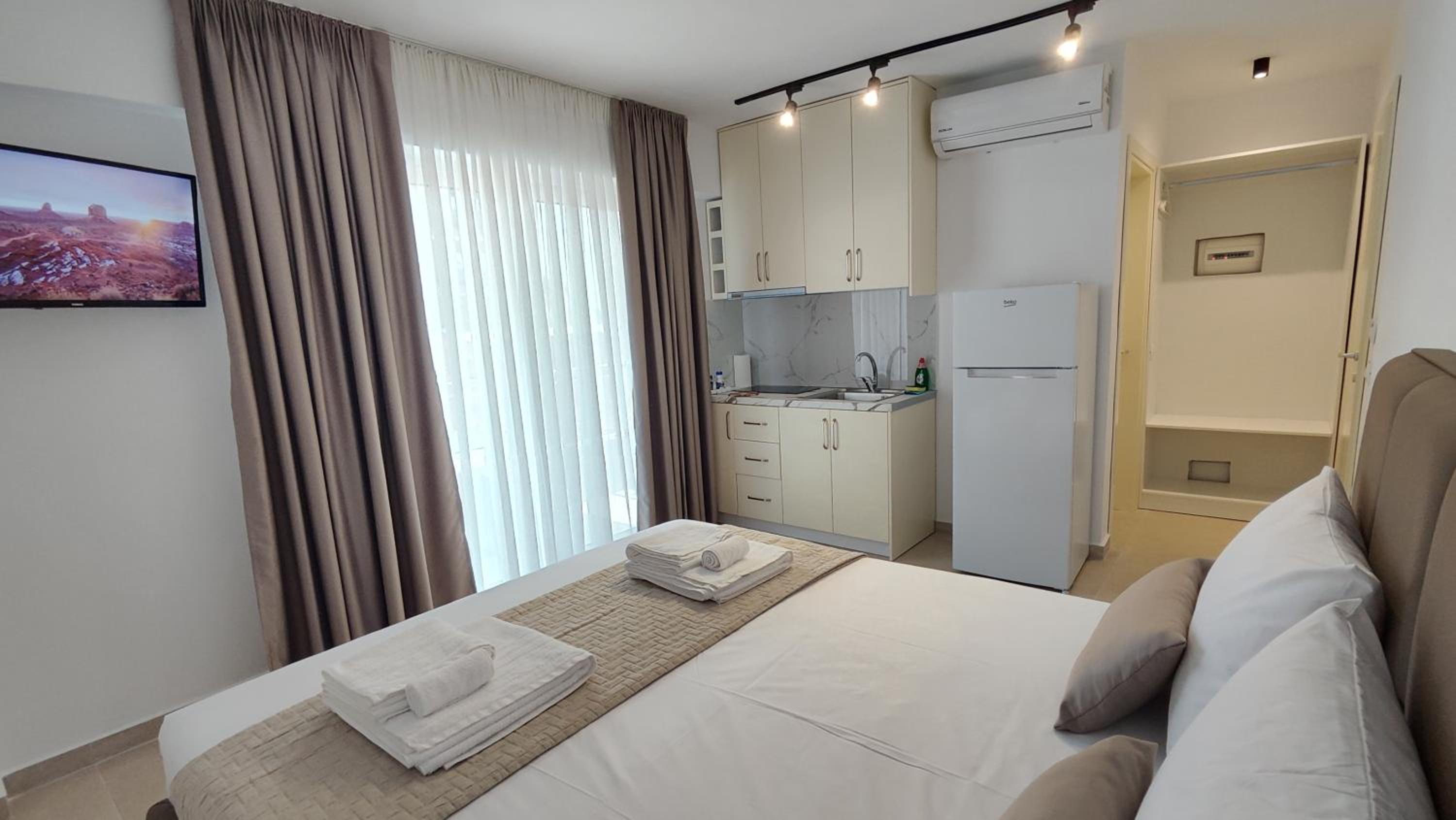 Triple Room with Balcony