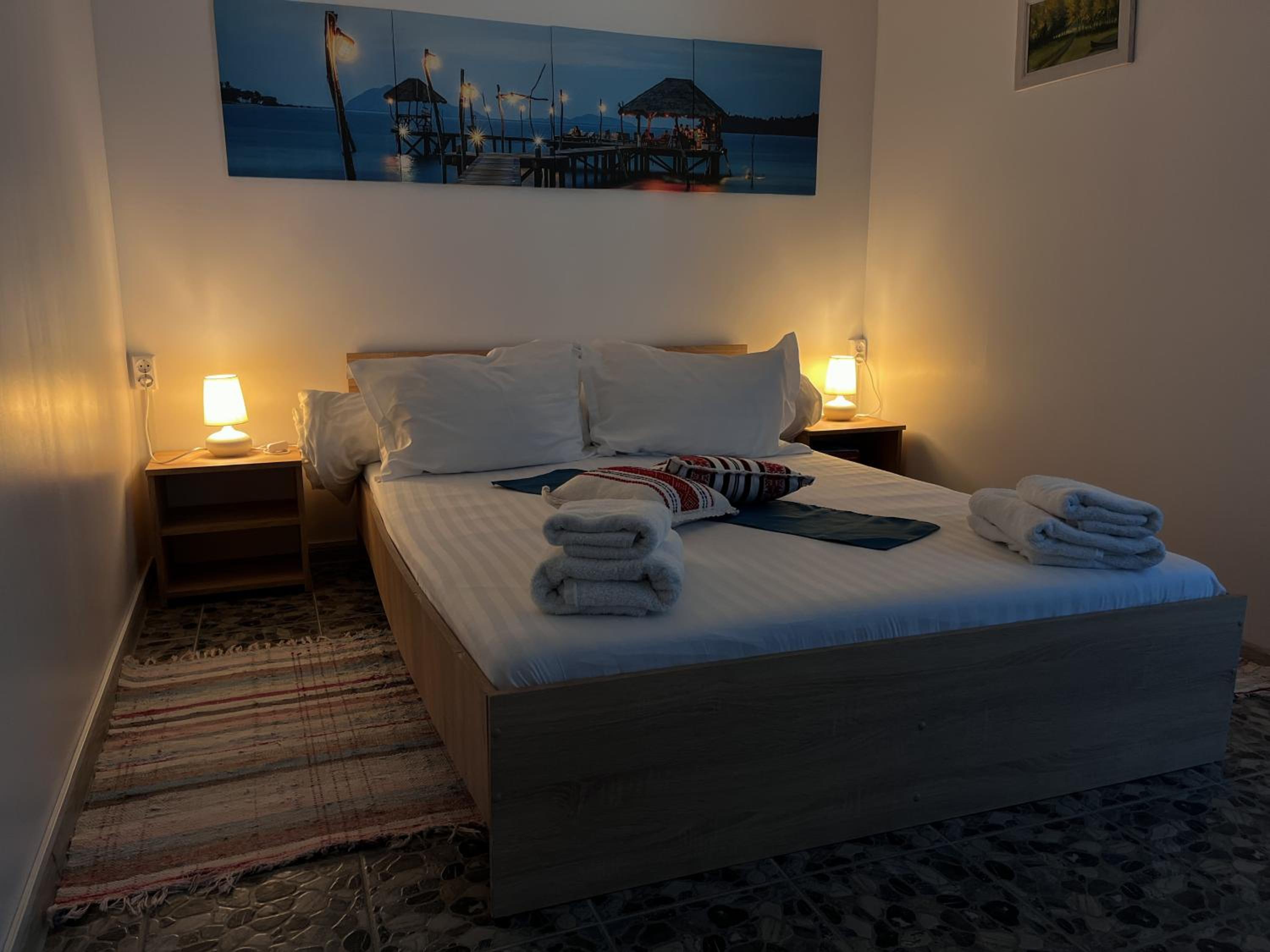 Double Room with Private Bathroom - Photo 1
