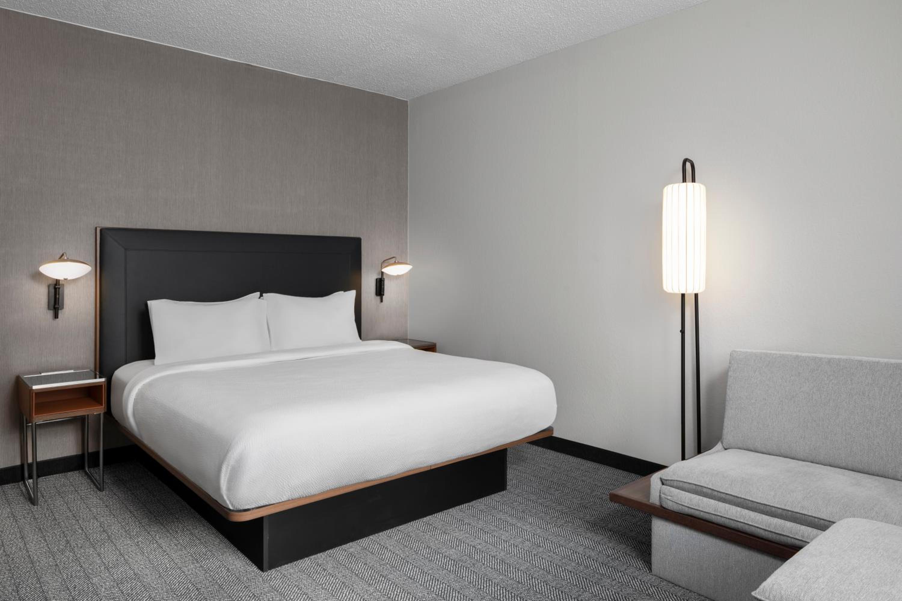 Guest Room, King with Sofa Bed - Photo 7