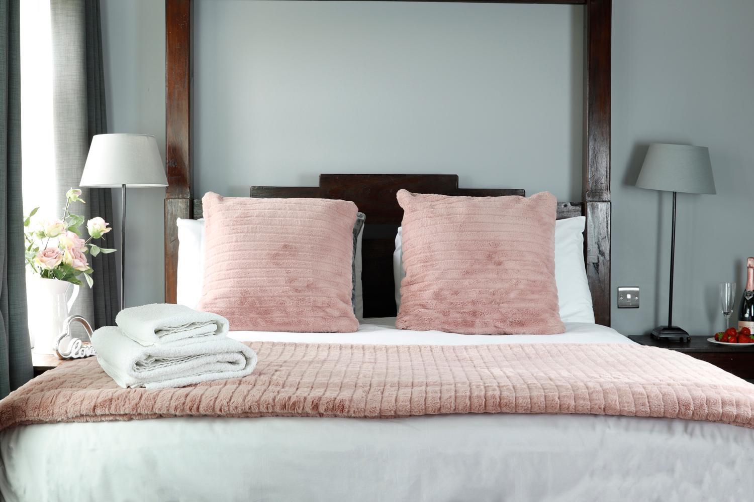 Bridal Suite - Photo 10