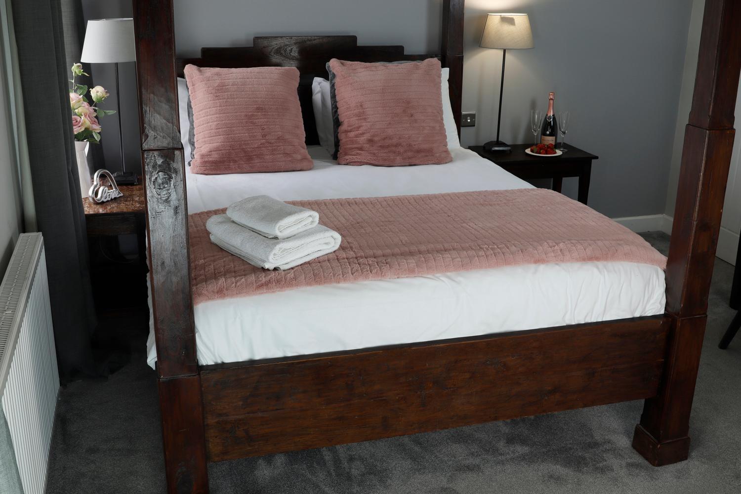 Bridal Suite - Photo 13