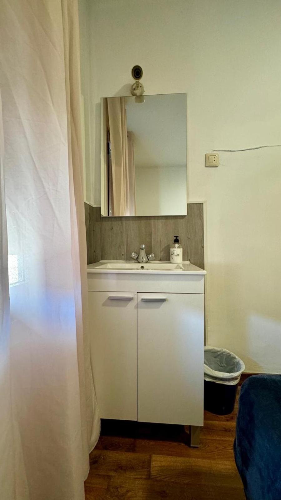 Twin Room with Shared Bathroom photo 3