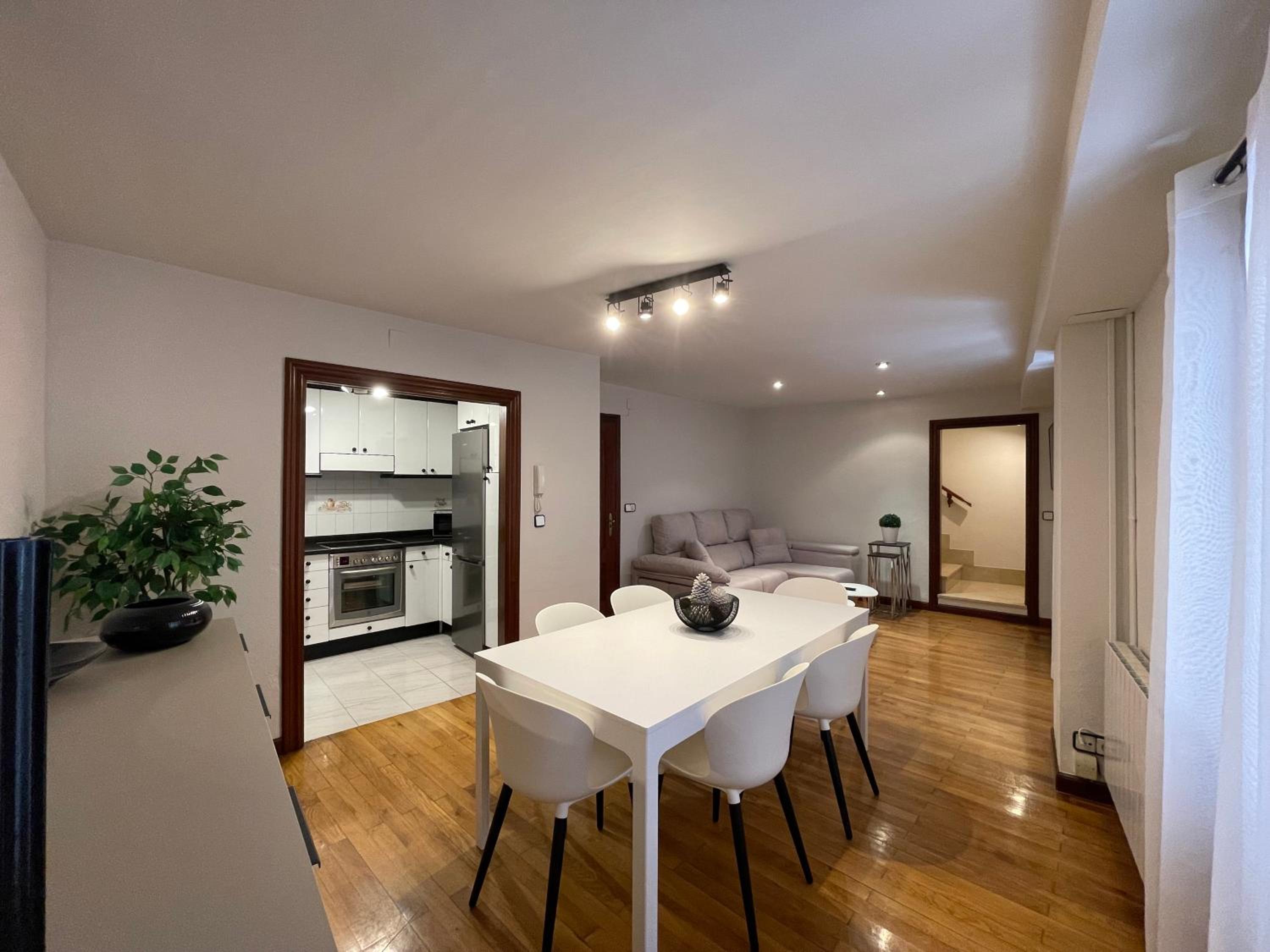 Two-Bedroom House photo 2