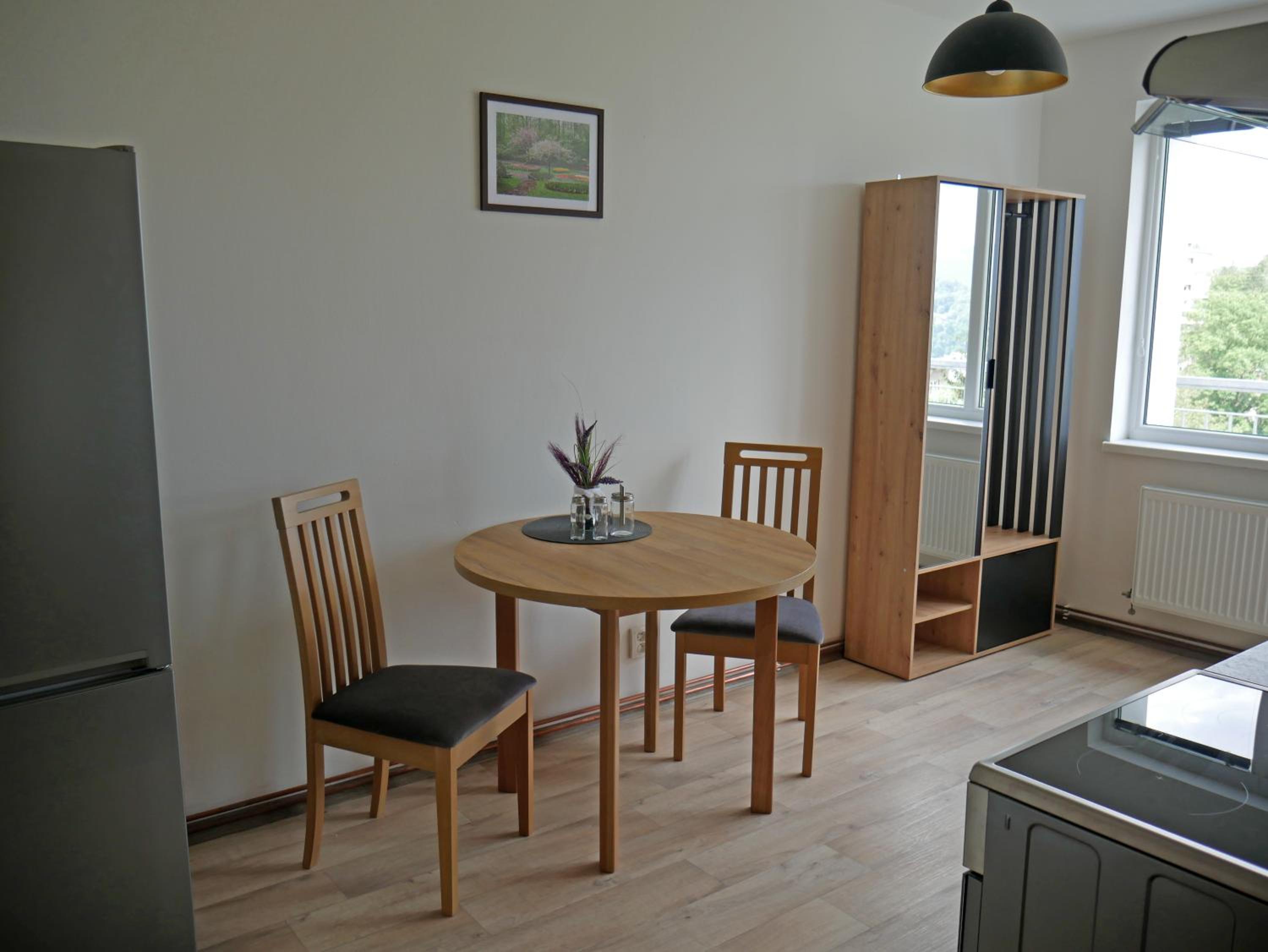 Double Room with Balcony - Photo 8