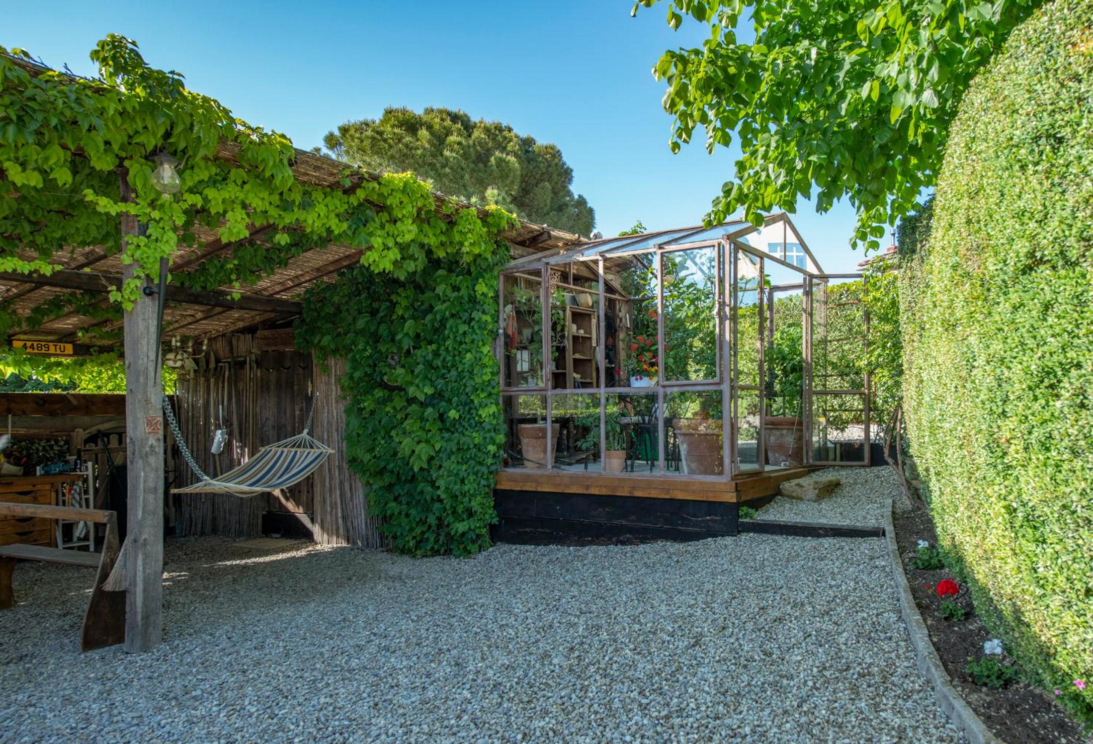 Villa photo 3