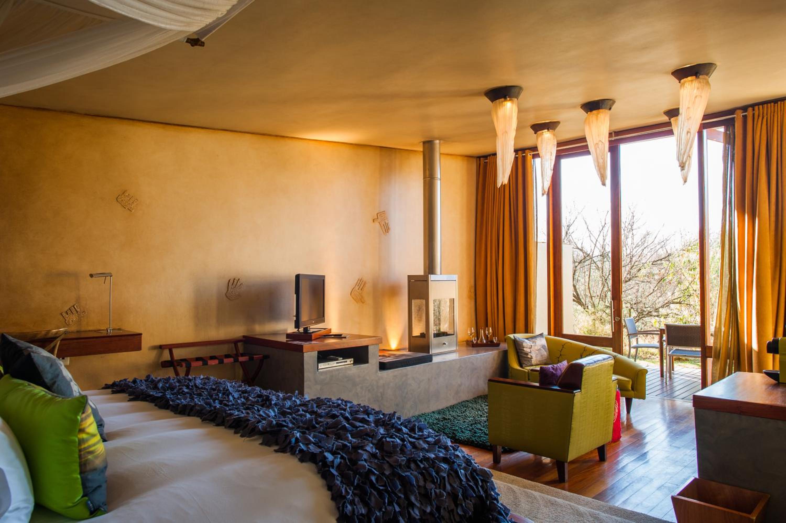 Standard Luxury Suite photo 1