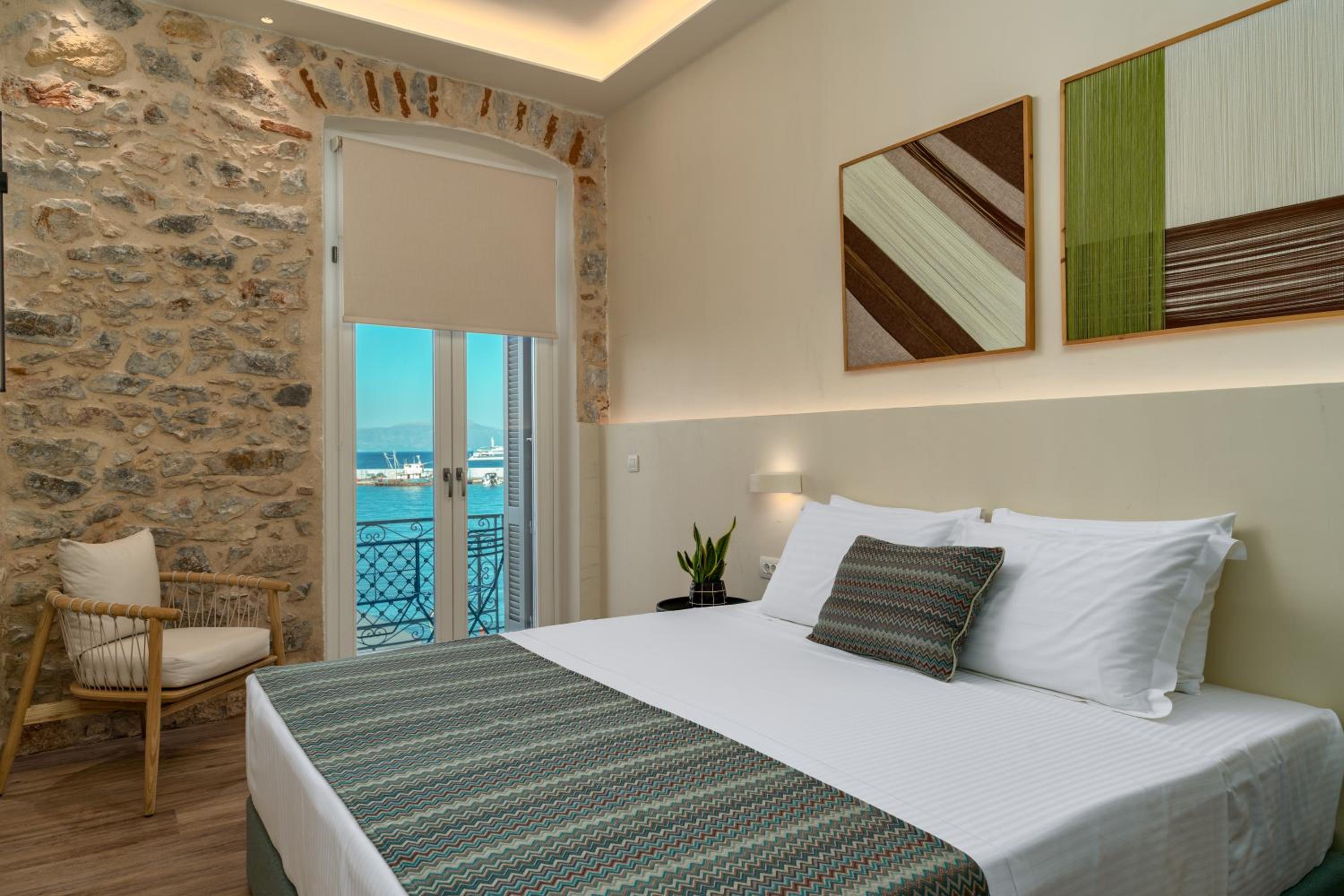 Deluxe Double Room with Balcony and Sea View - Photo 1