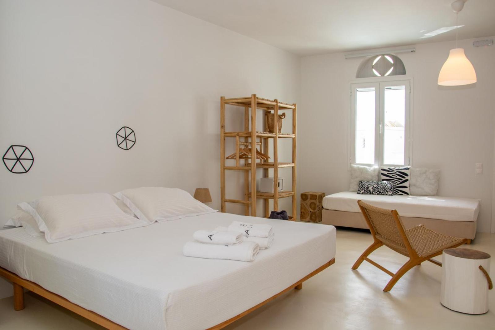 Deluxe Suite with Spa Bath photo 3