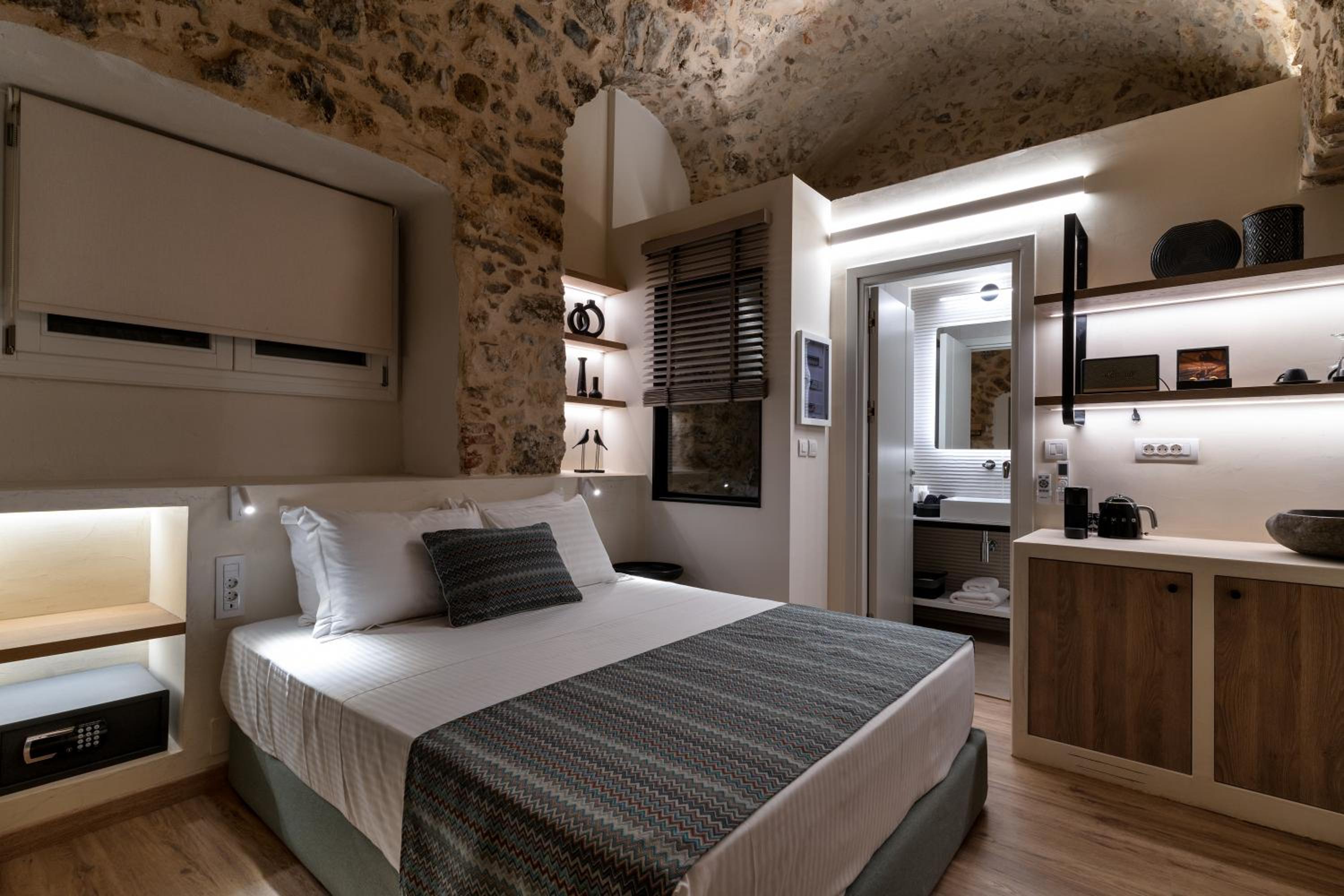 Cave Room  photo 1