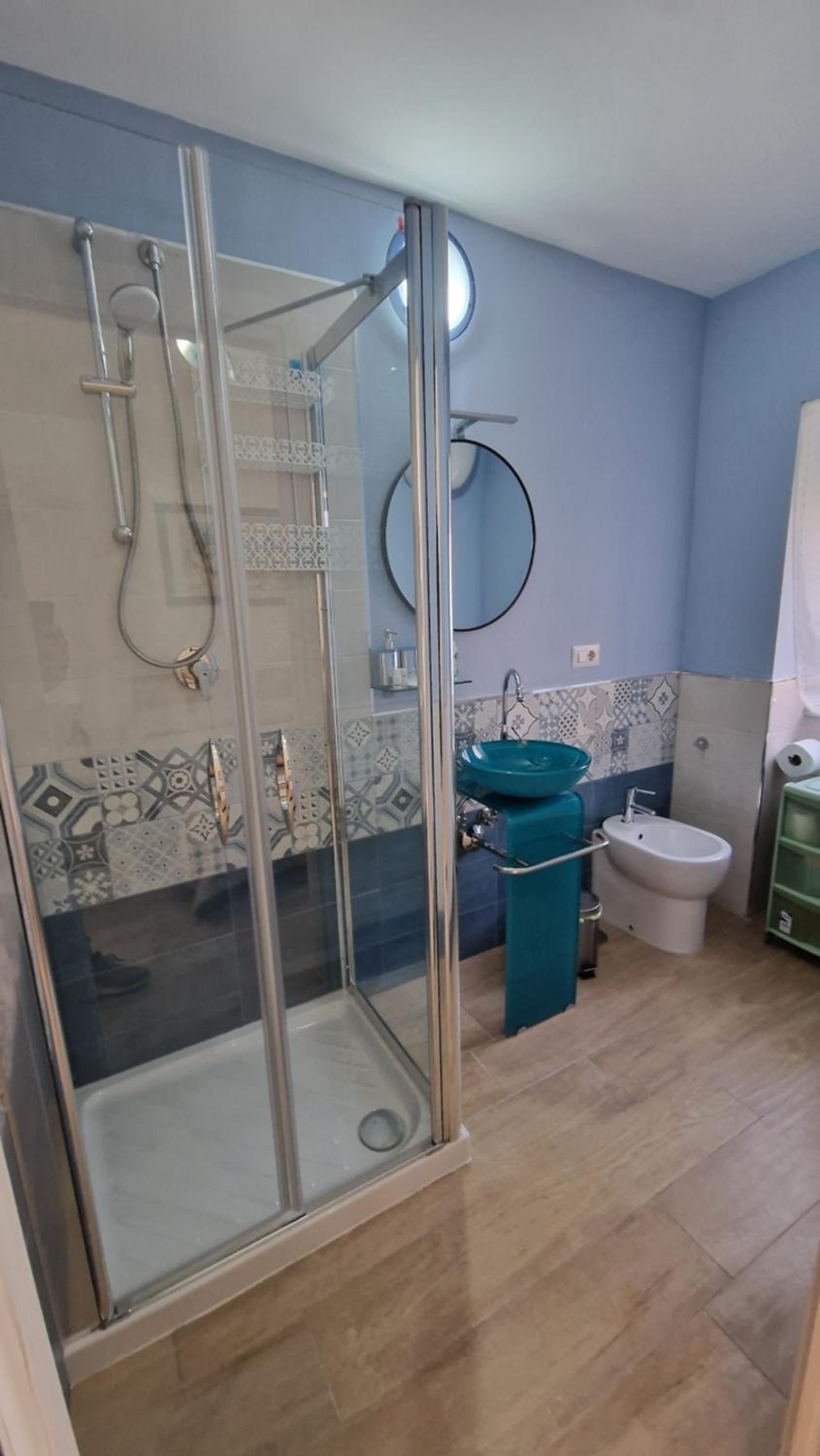 Double Room with Balcony - Photo 7