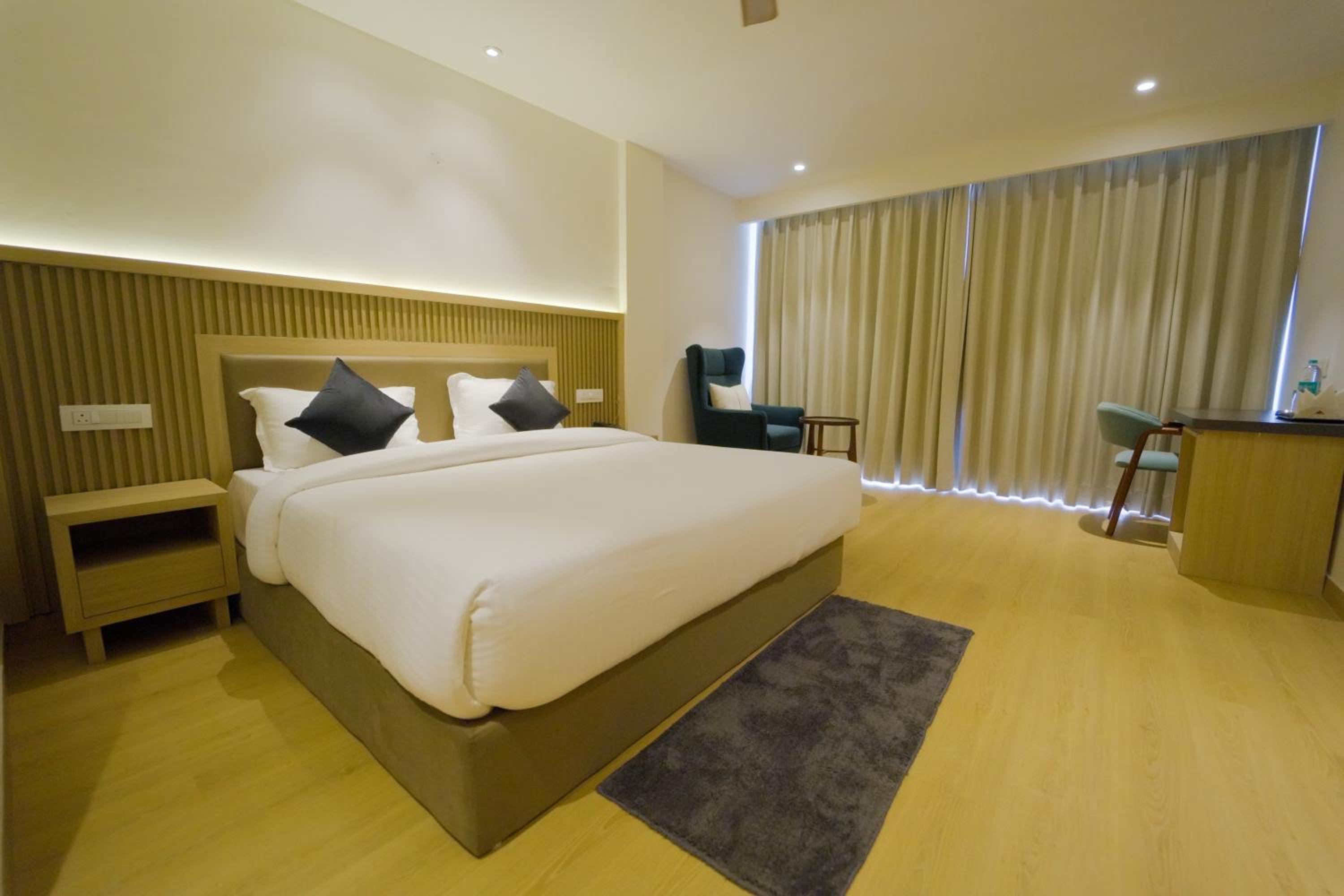 Queen Room photo 1