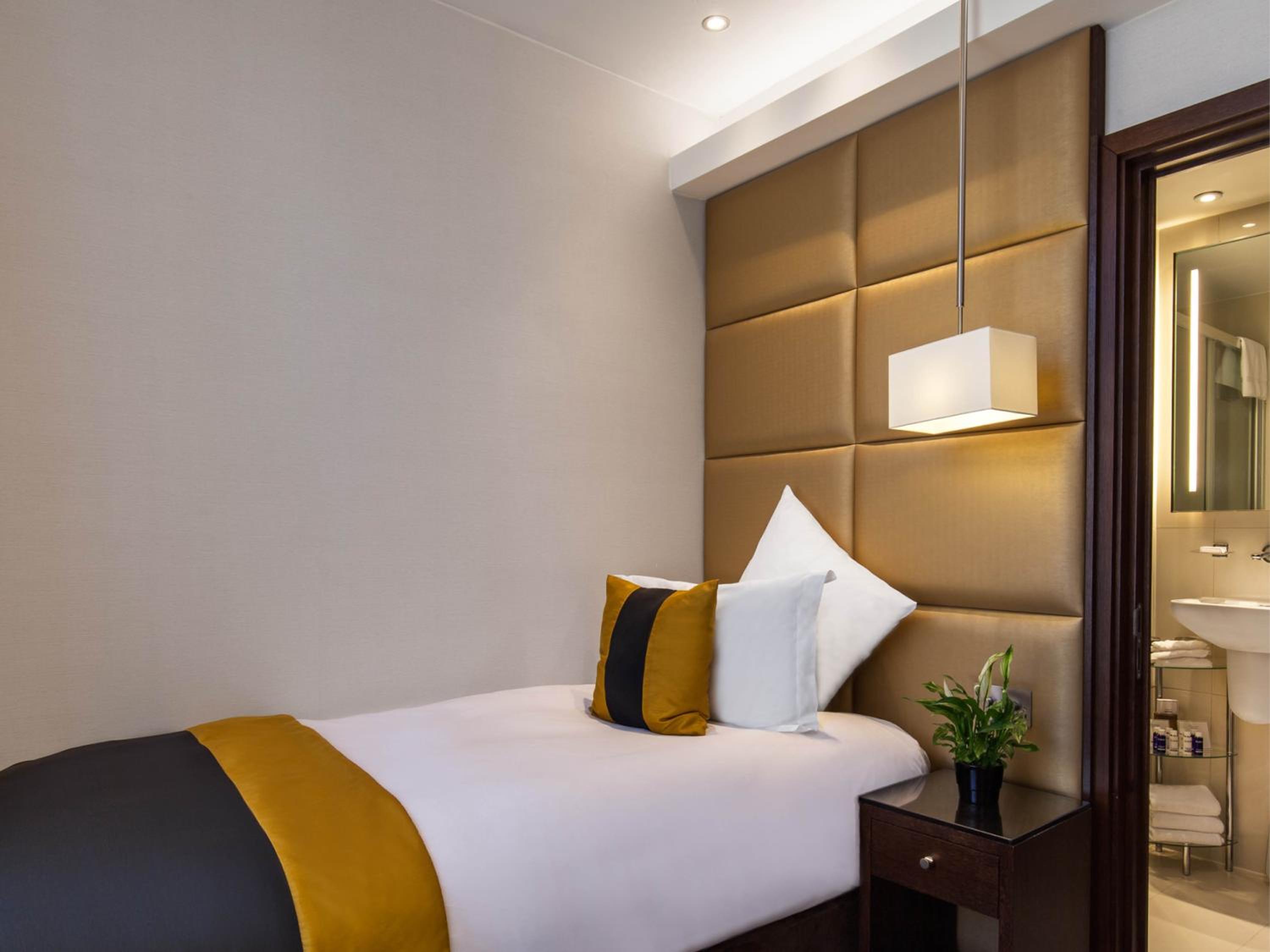 Premier Single Room
