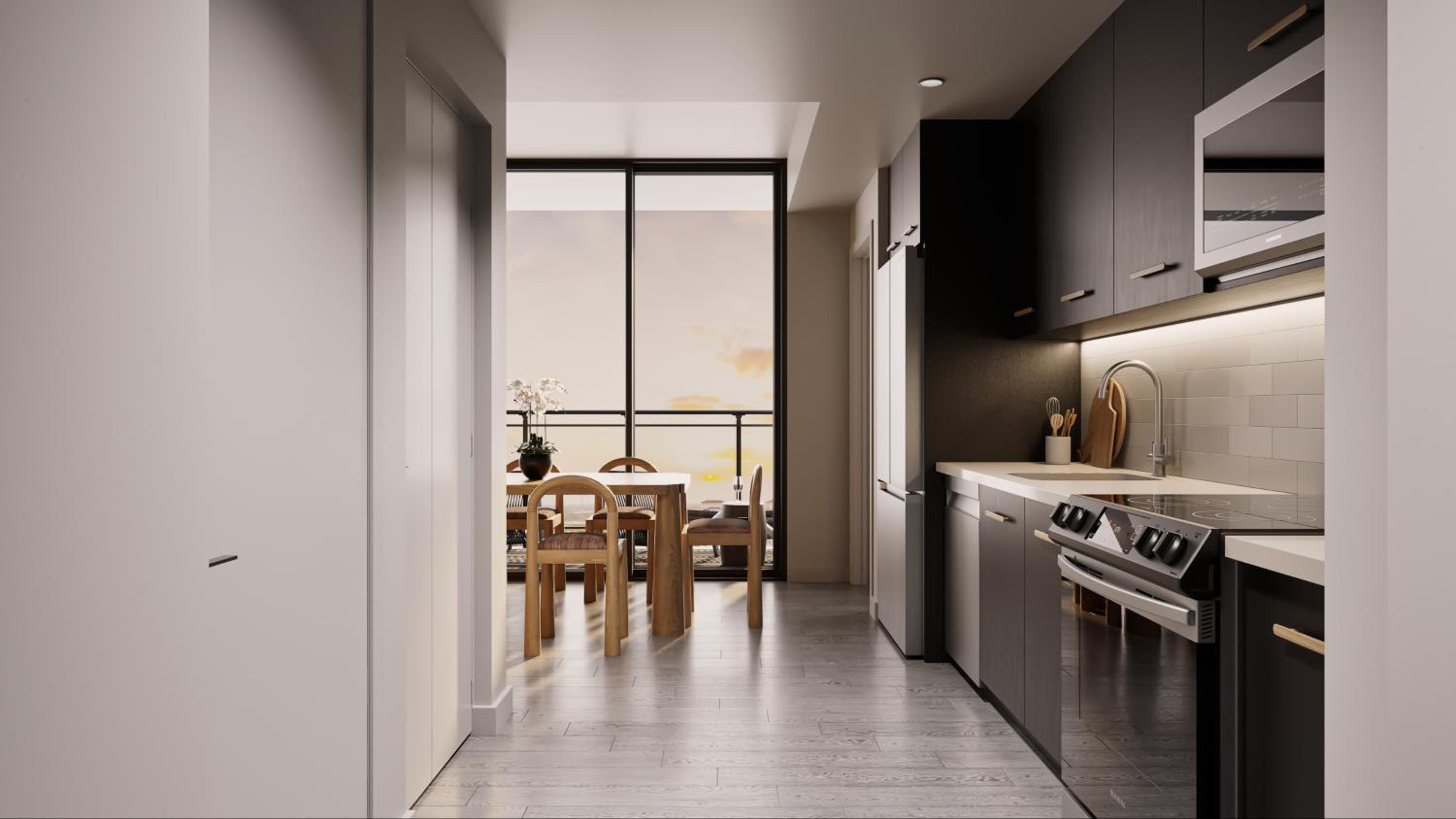 Three-Bedroom Apartment with Water View - Photo 5