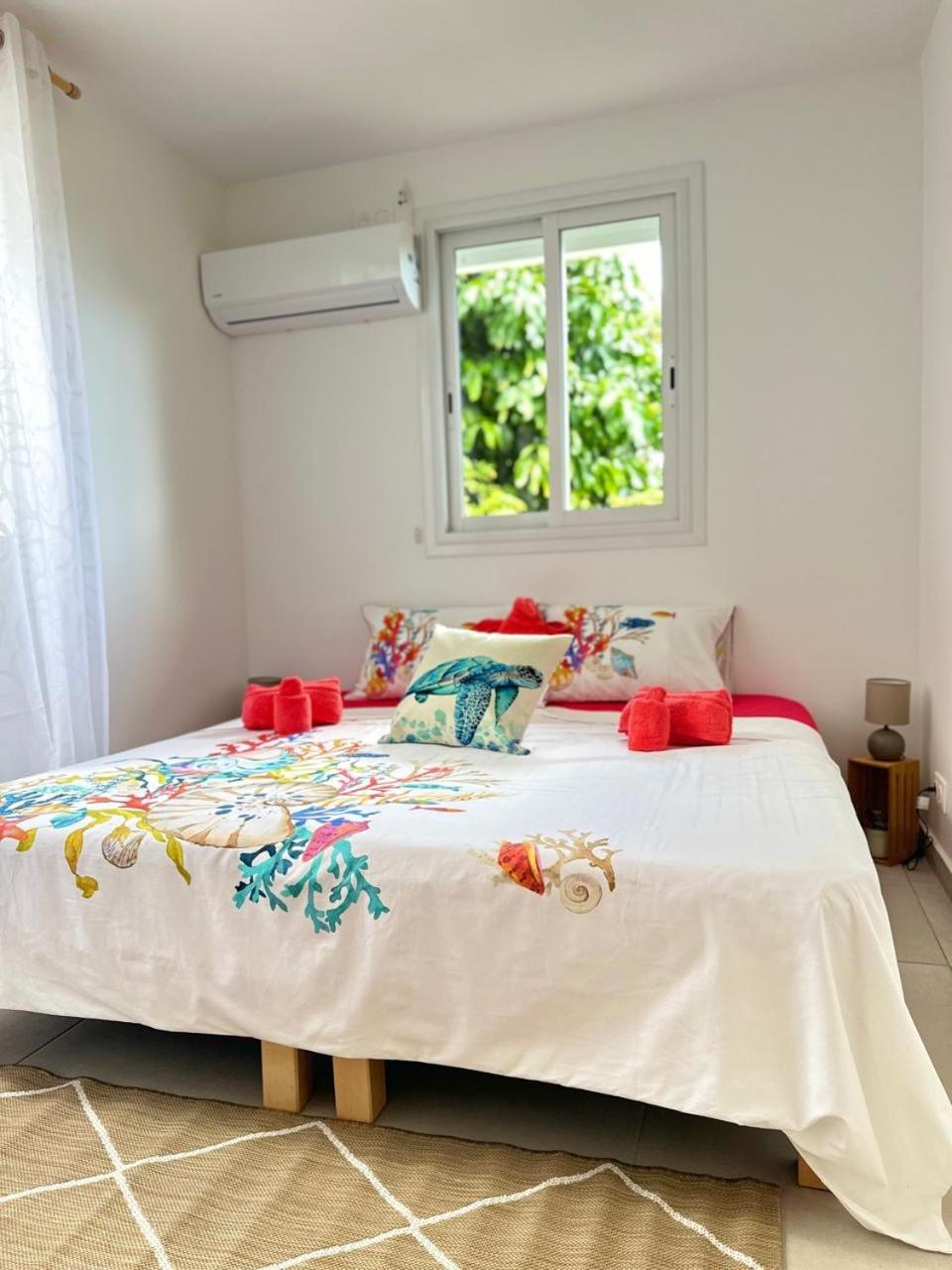 Two-Bedroom House photo 3