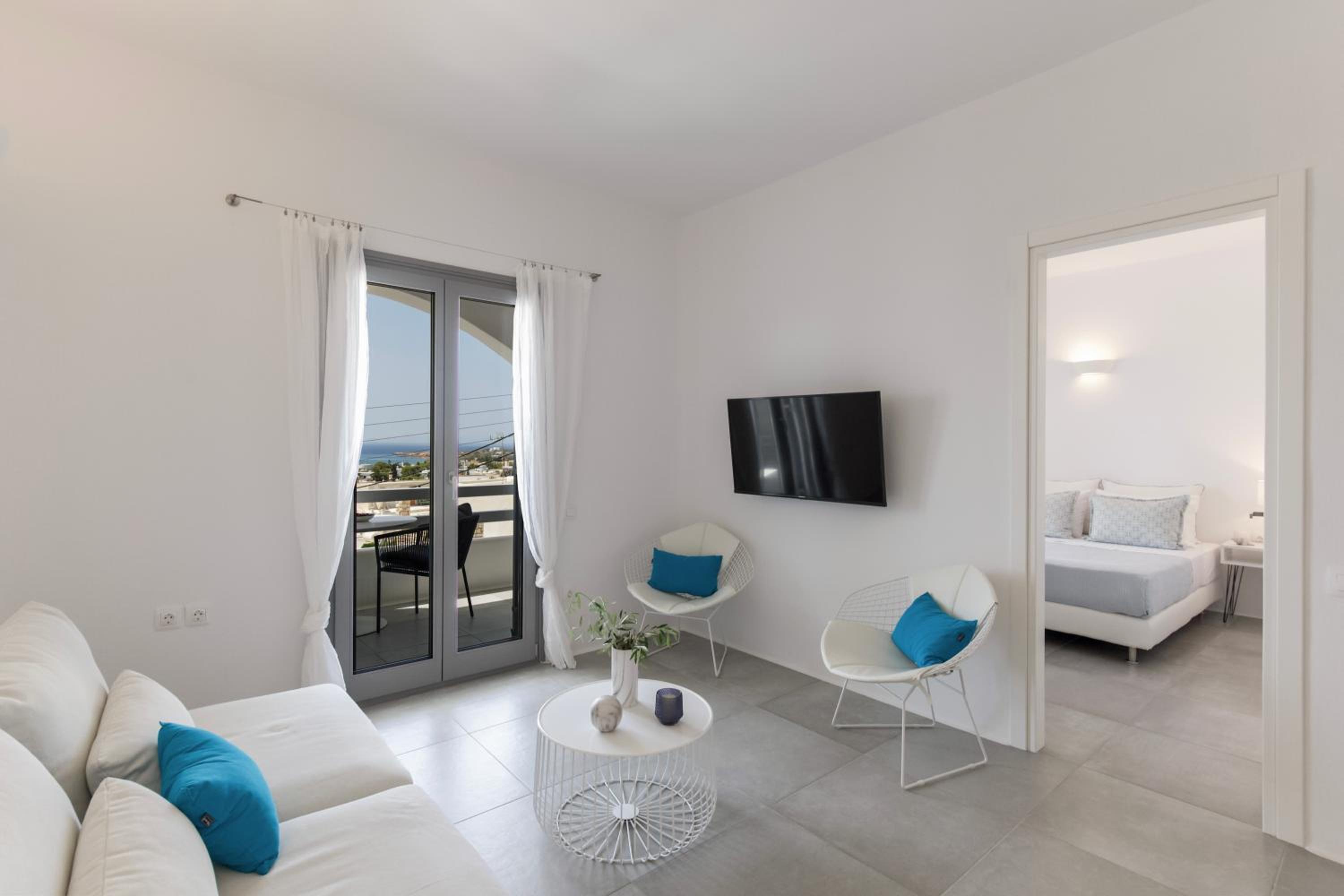 Deluxe Suite with Sea View