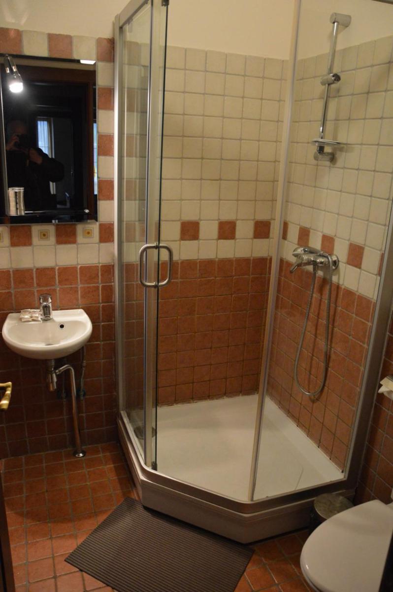 Standard Single Room photo 2