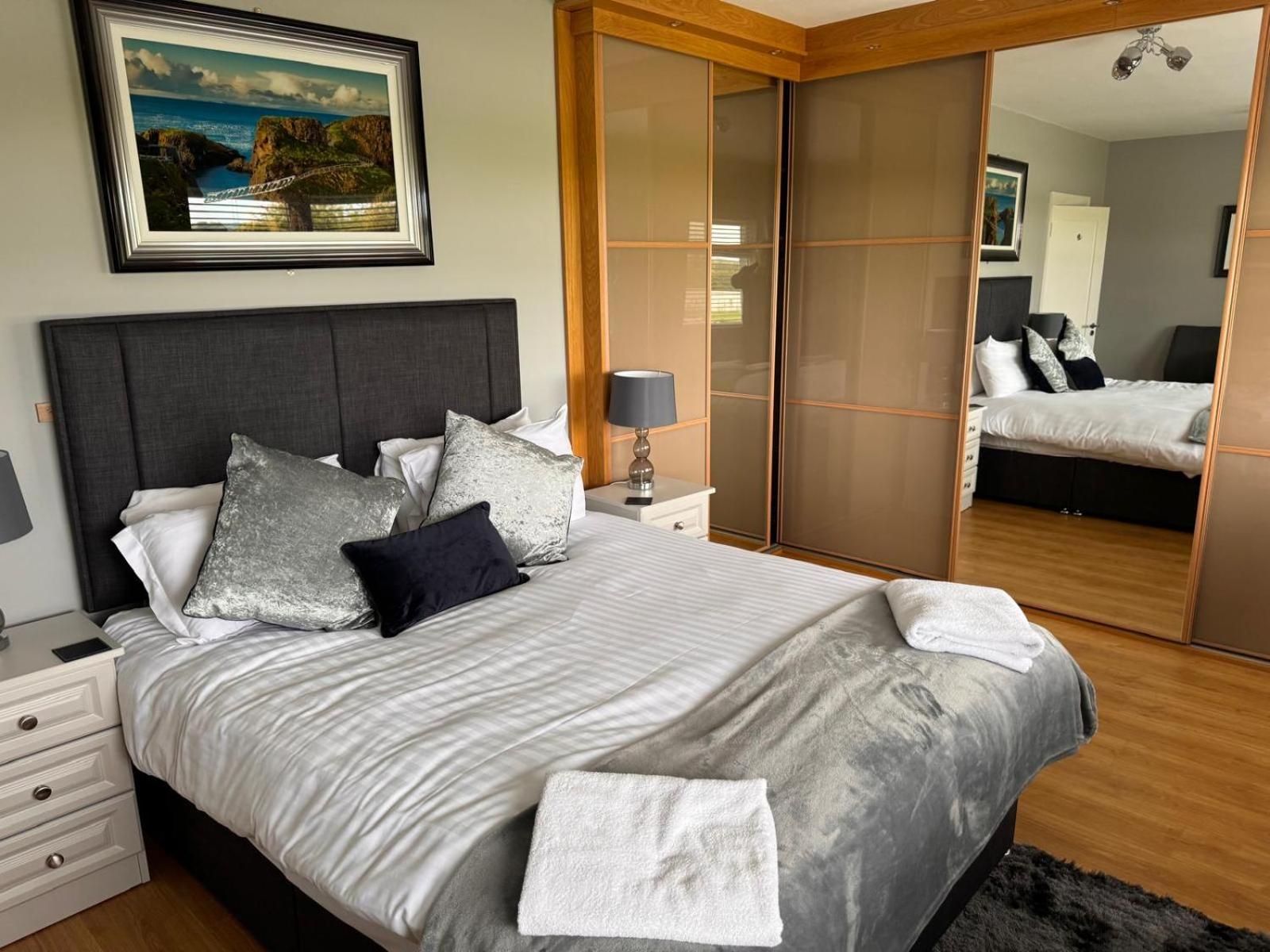 Deluxe Double Room with Shower photo 3
