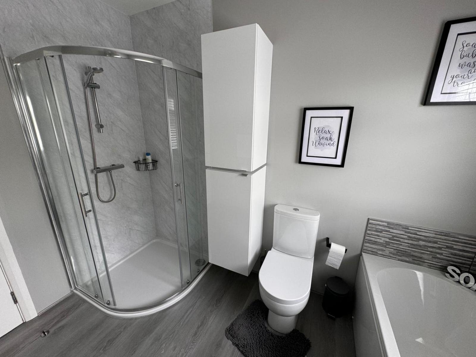 Deluxe Double Room with Shower photo 2