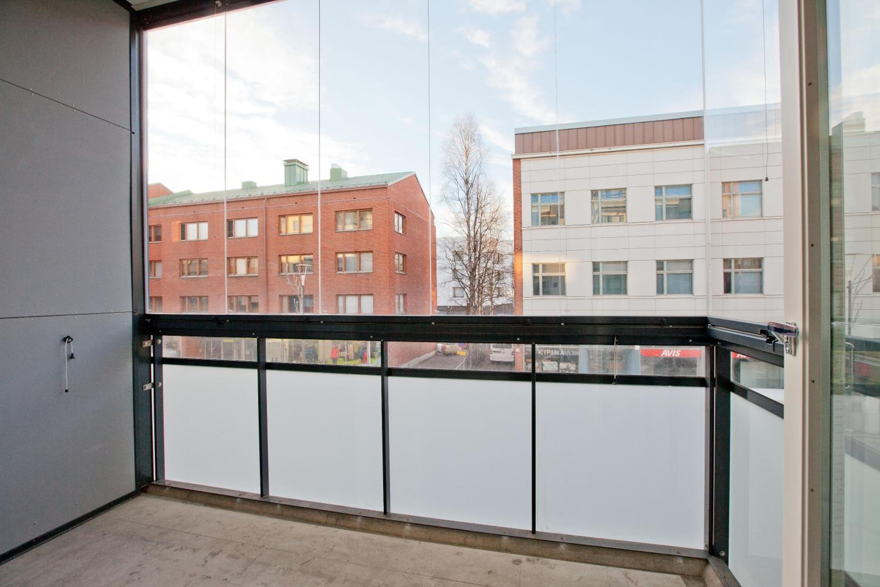 Studio Apartment - Photo 9