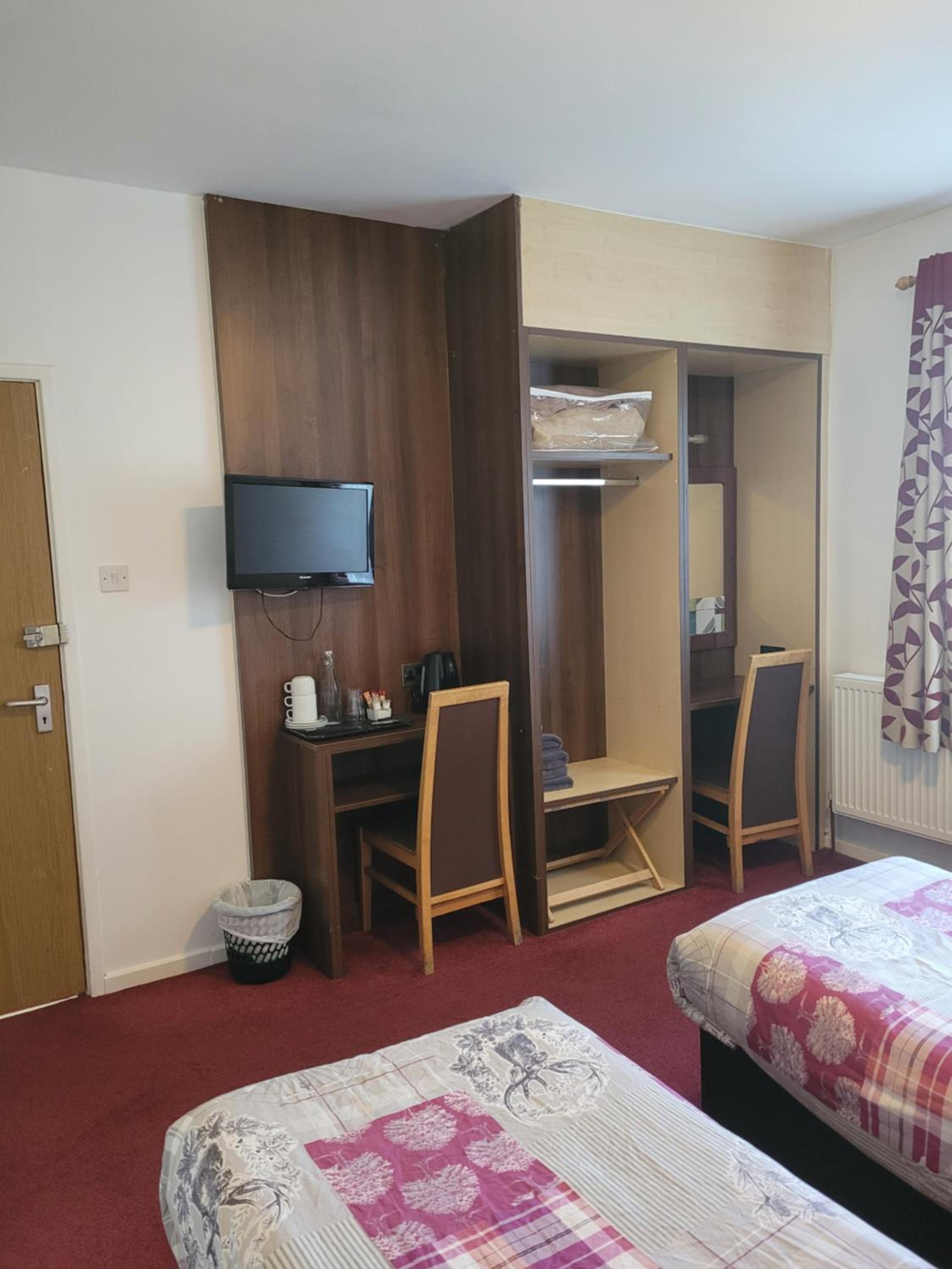 Superior Triple En-suite Room - Photo 6