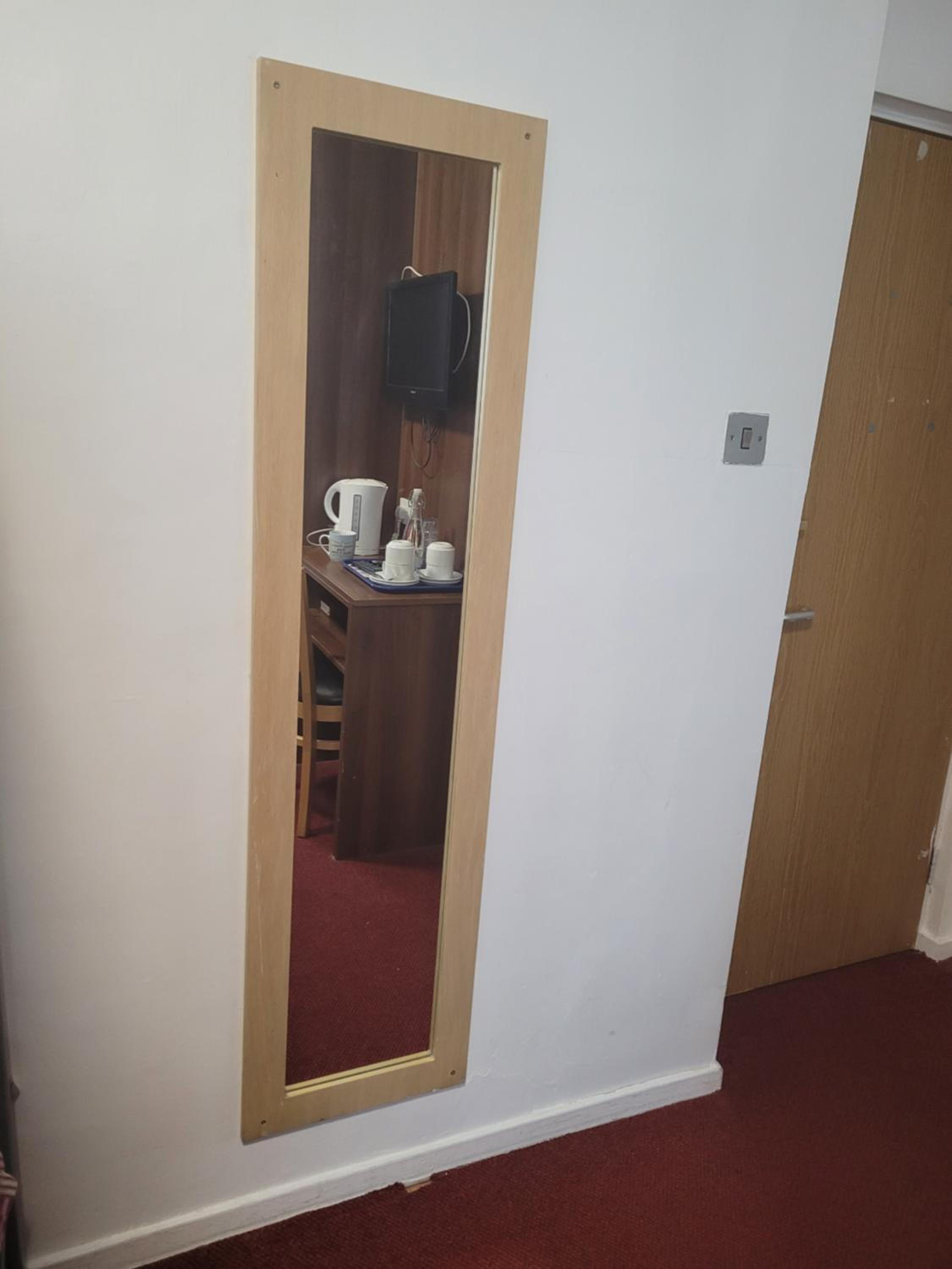 Family En-Suite Room - Photo 15