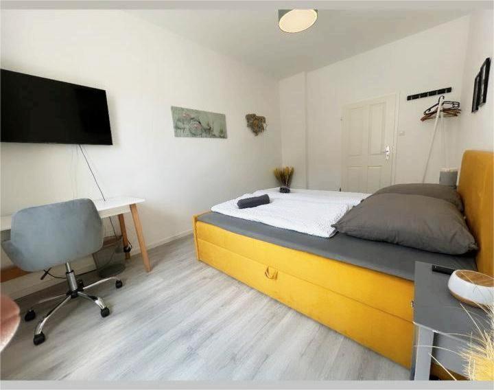 Apartment with View and Balcony photo 3