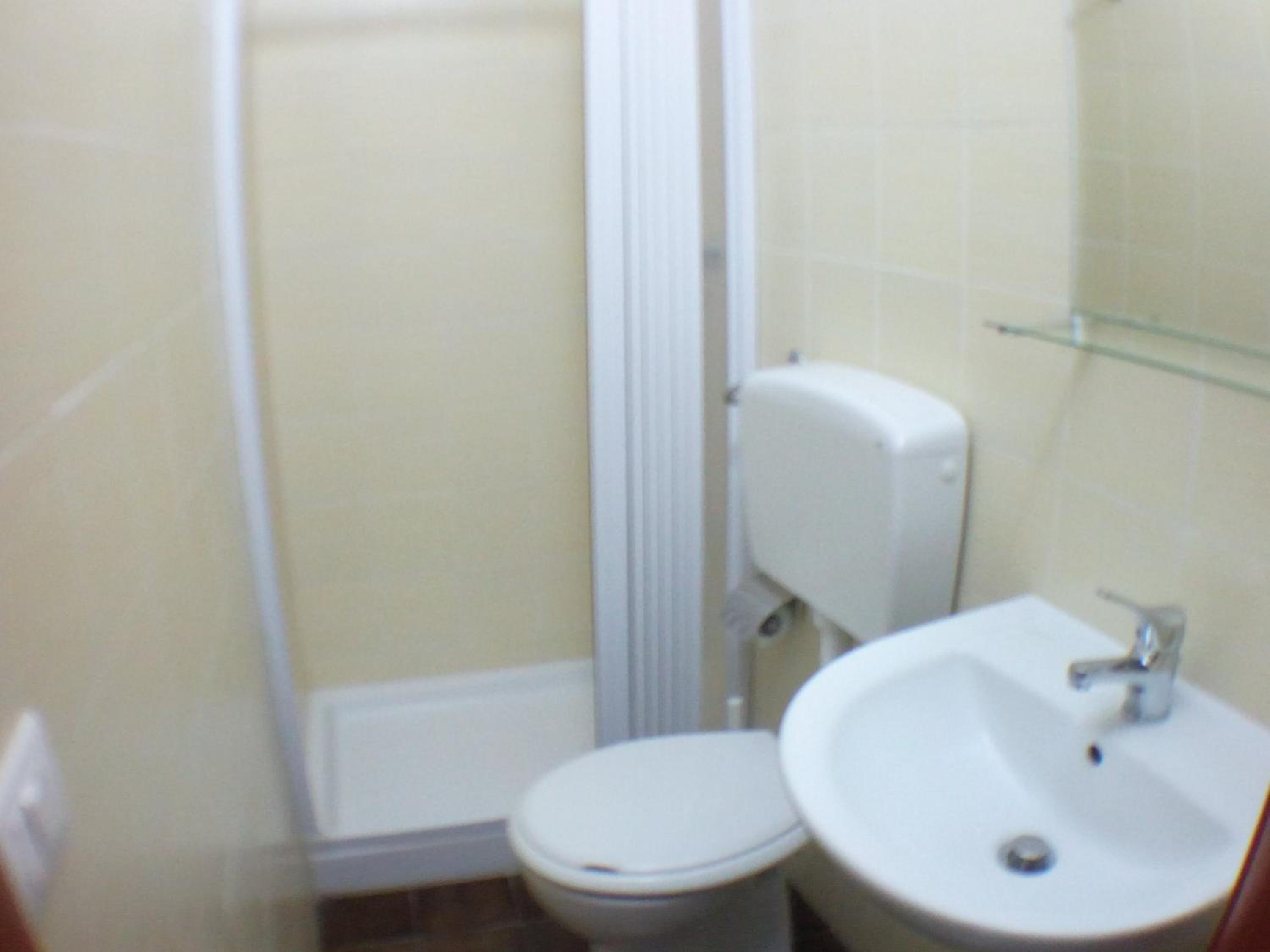 Double Room - Photo 26