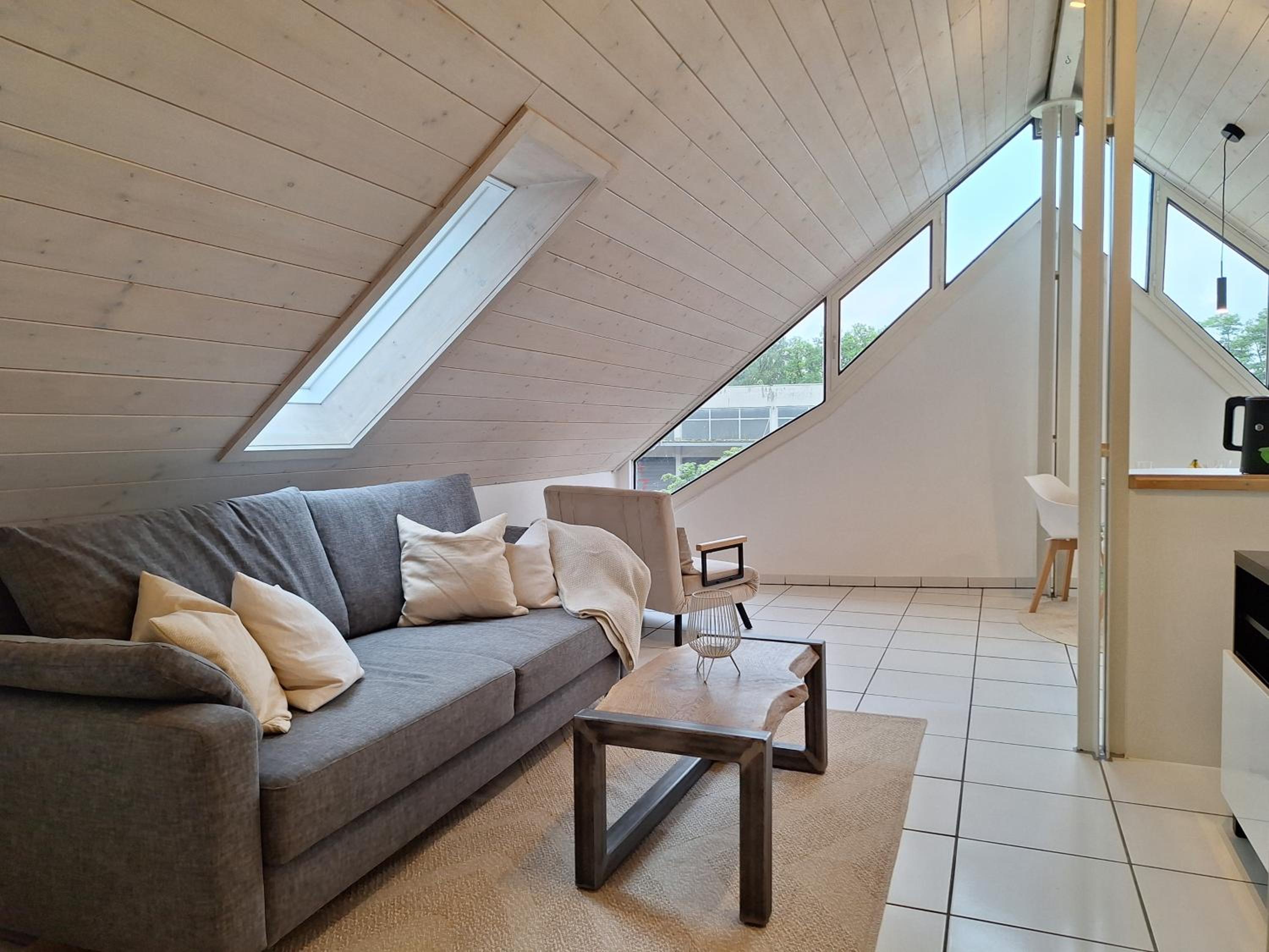 One-Bedroom Apartment with Balcony photo 3