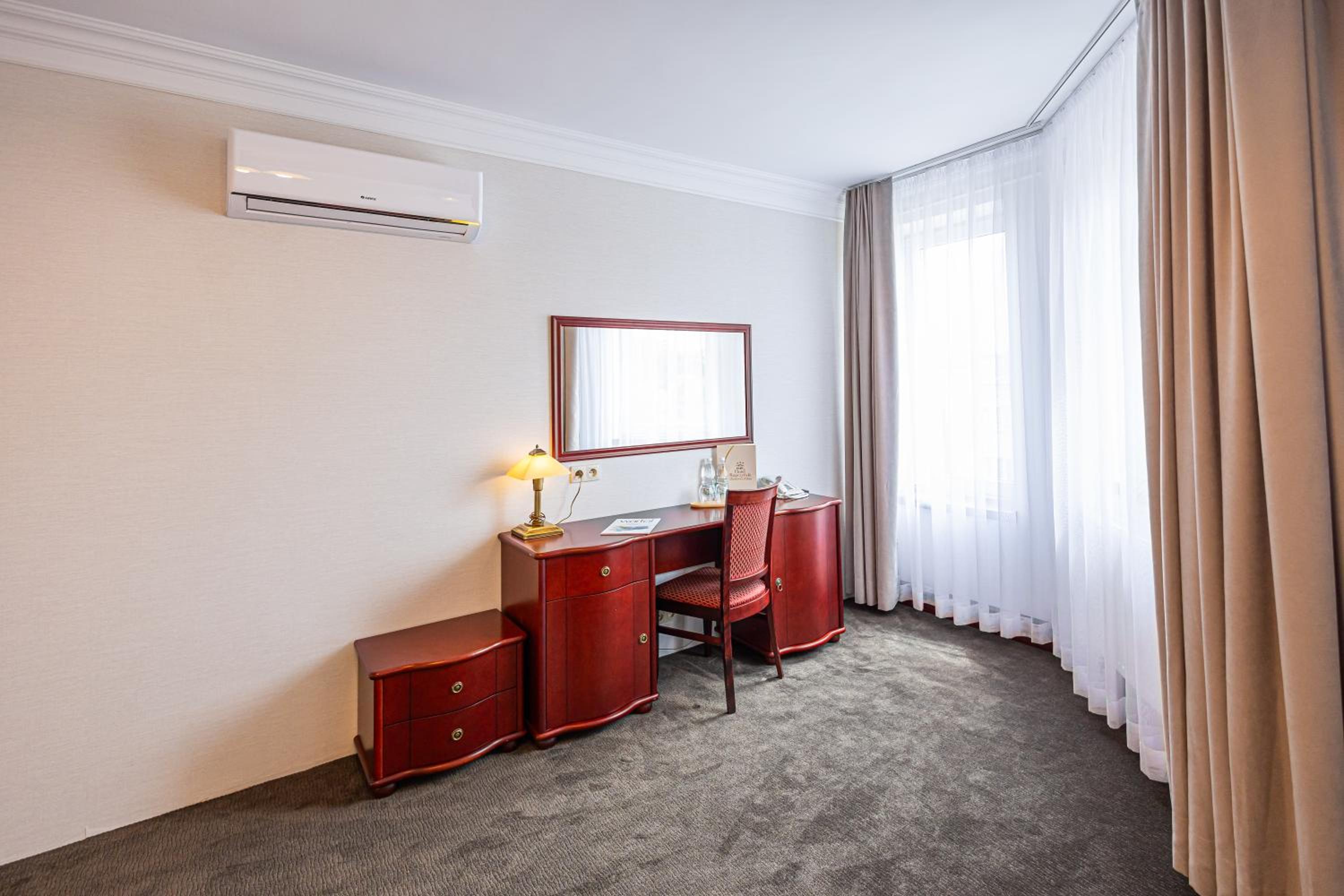 Apartment - Photo 2