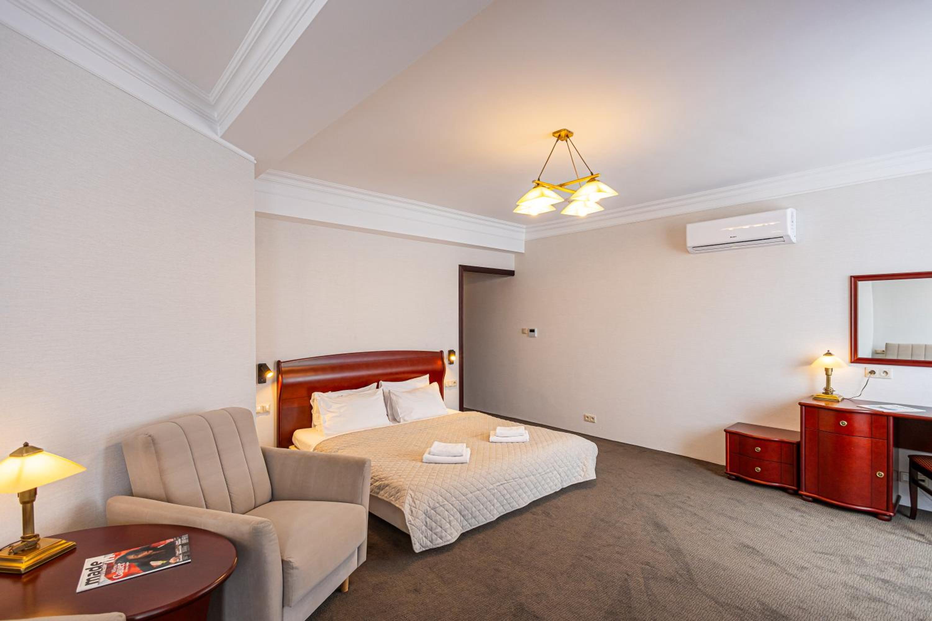 Apartment - Photo 3