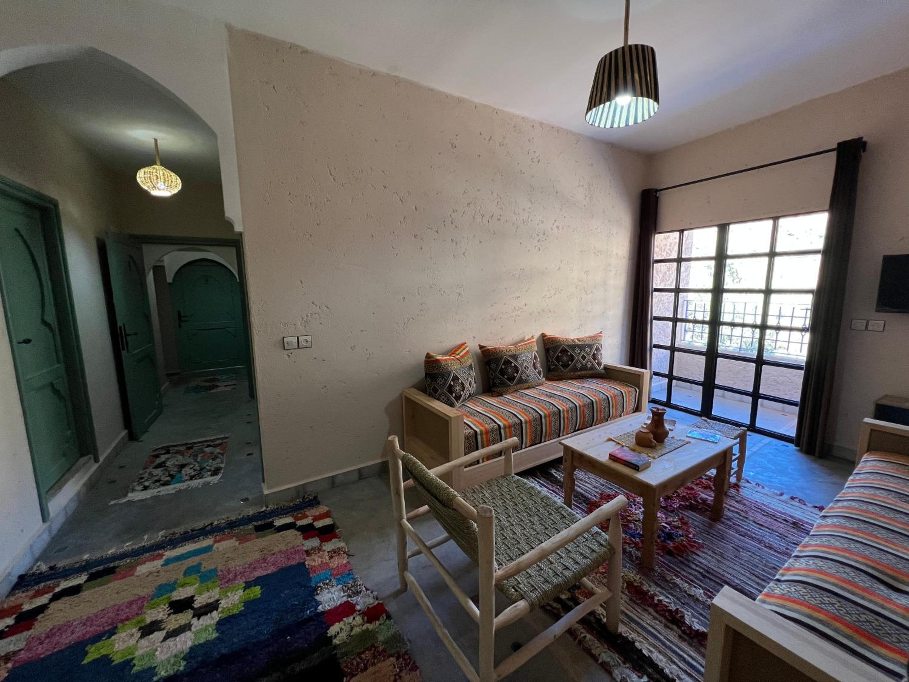 One-Bedroom Apartment with Balcony and Mountain View   - Photo 82