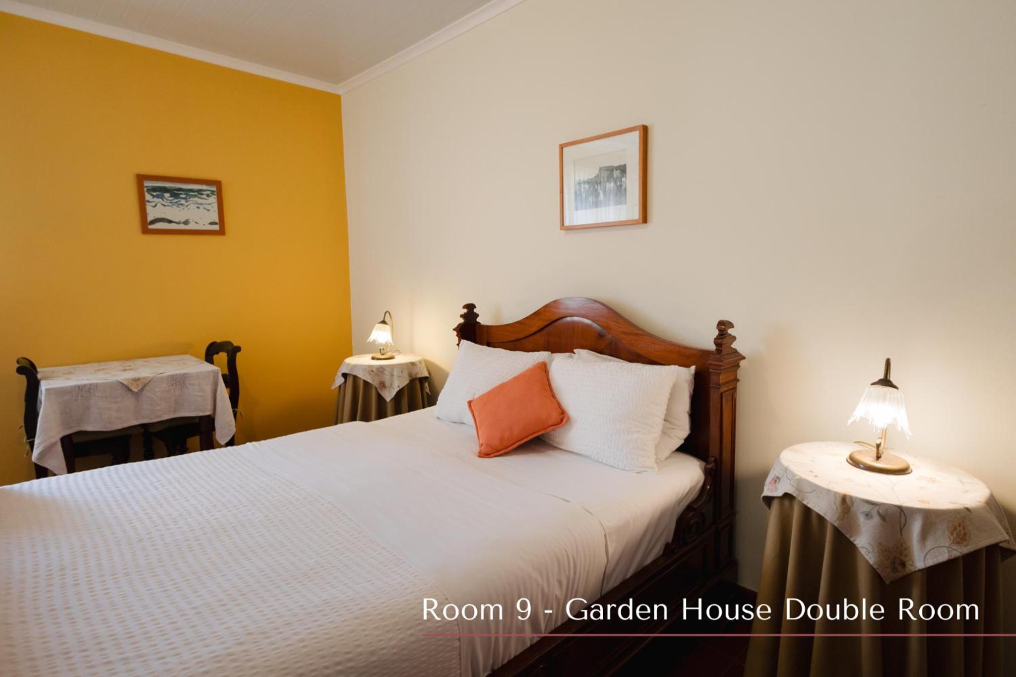 Standard Double Room - Photo 7