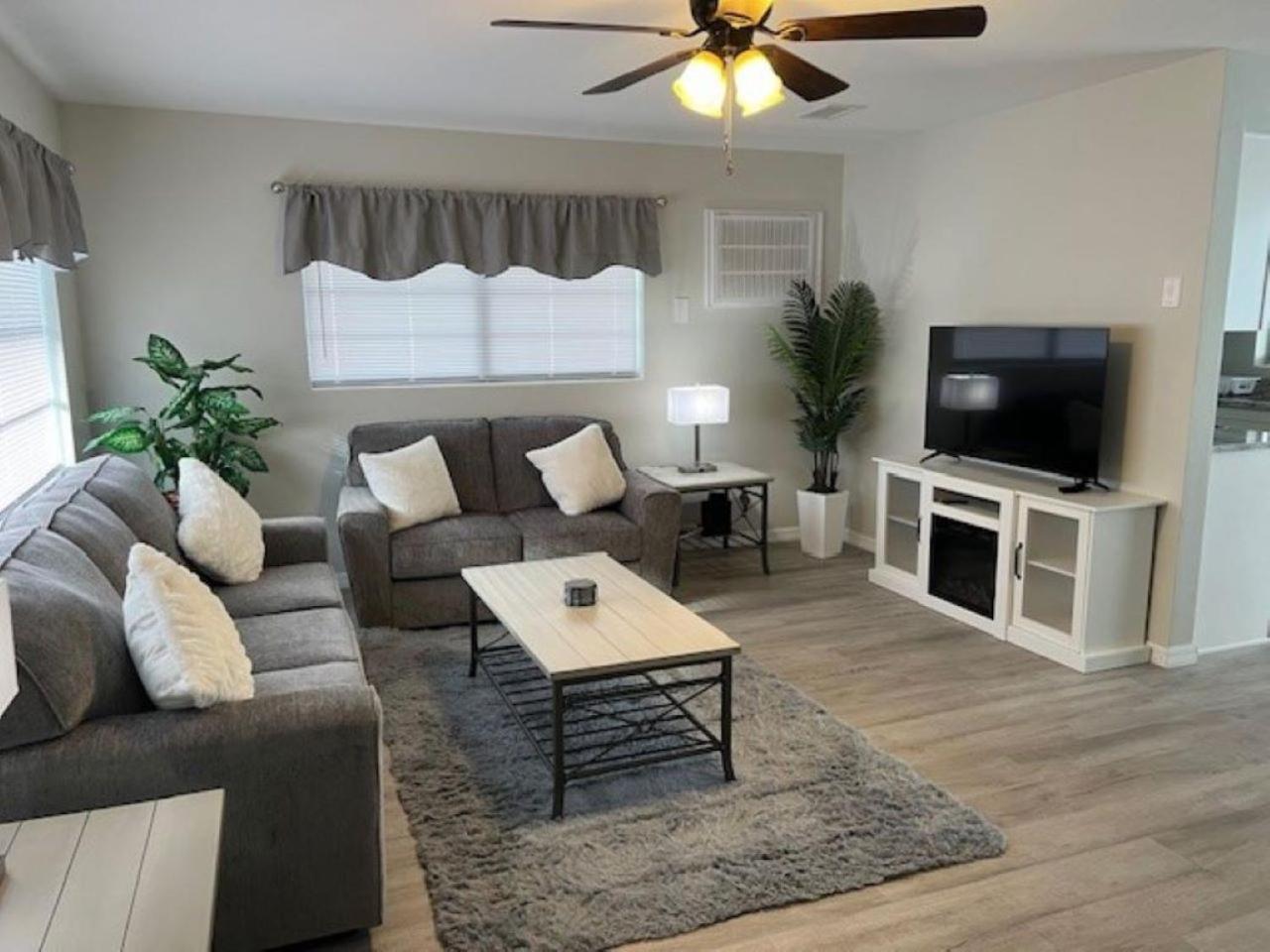 Two-Bedroom House photo 1
