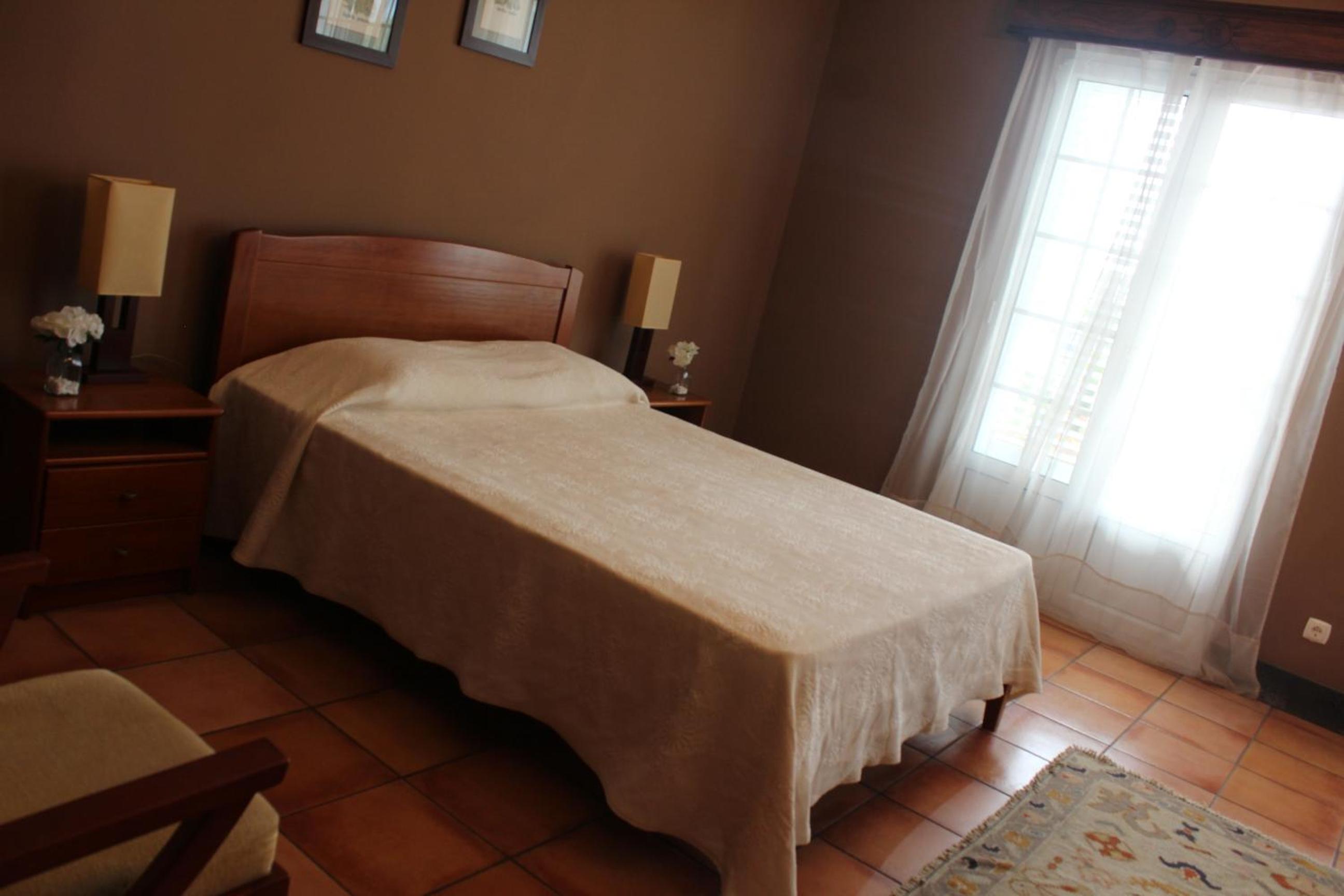 Double Room with Private External Bathroom - Photo 1
