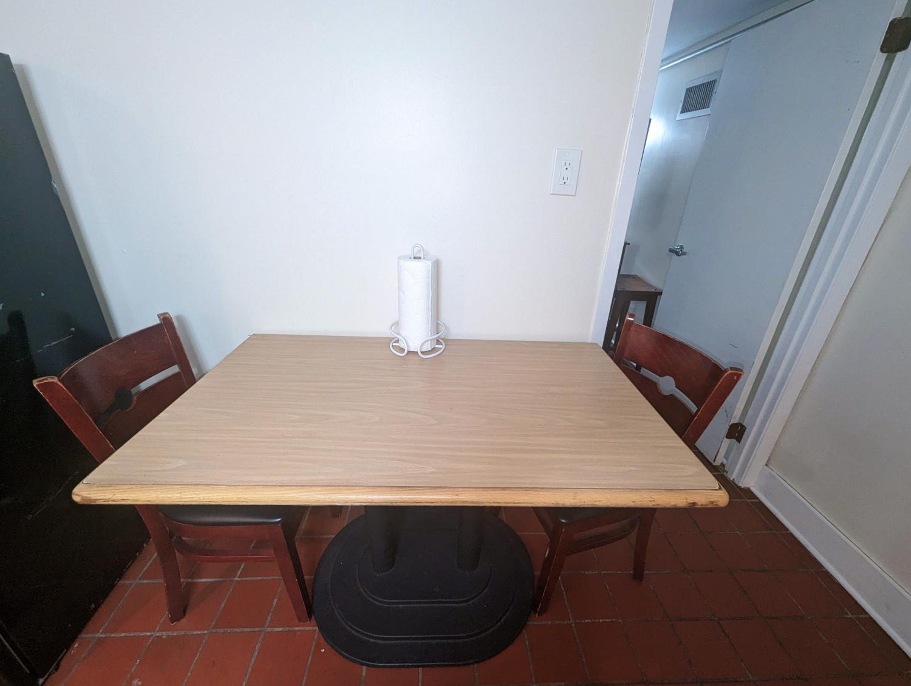 Queen Room - Disability Access - Photo 5